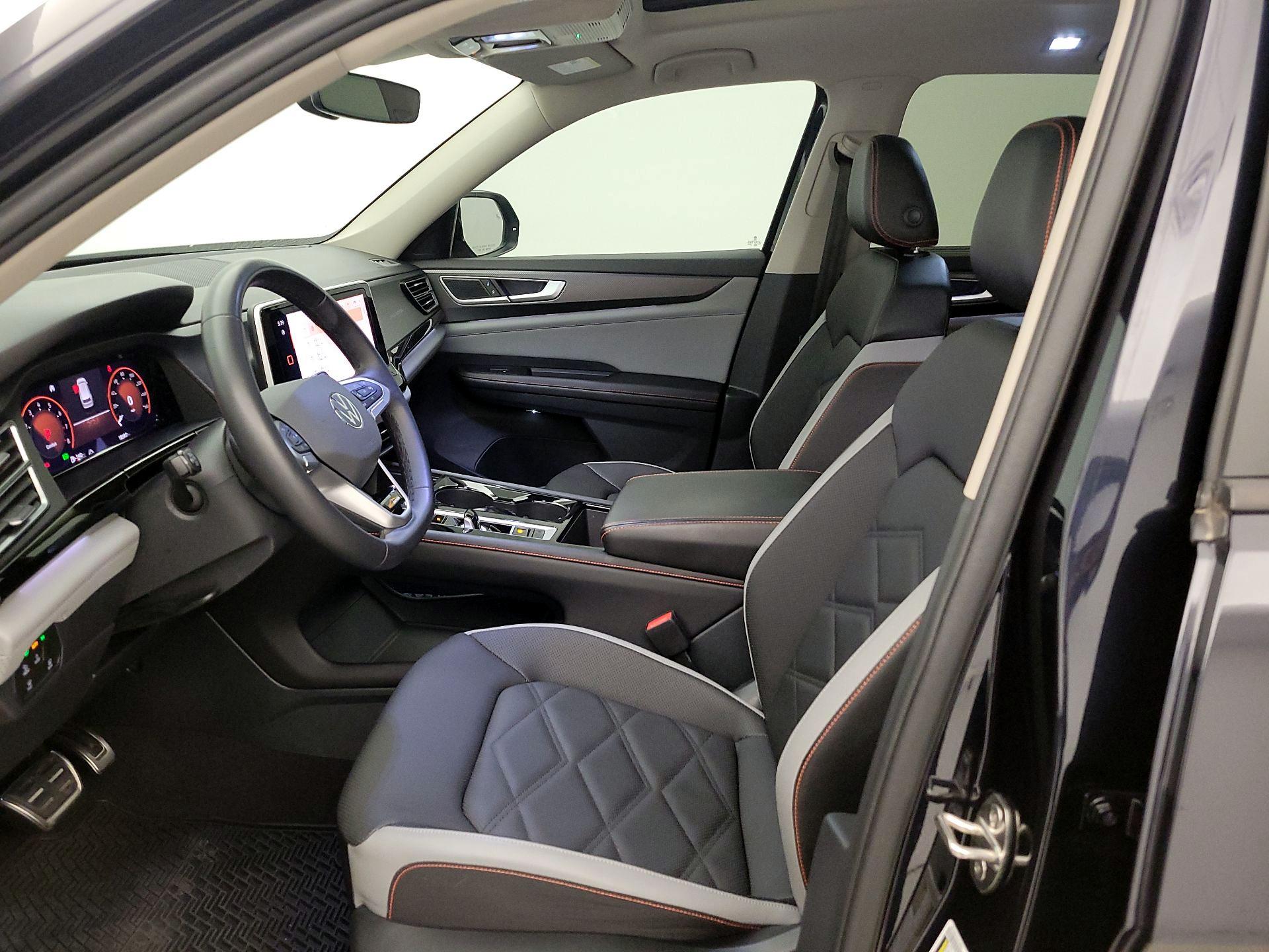 Thumbnail: 2024 Volkswagen Atlas - 11