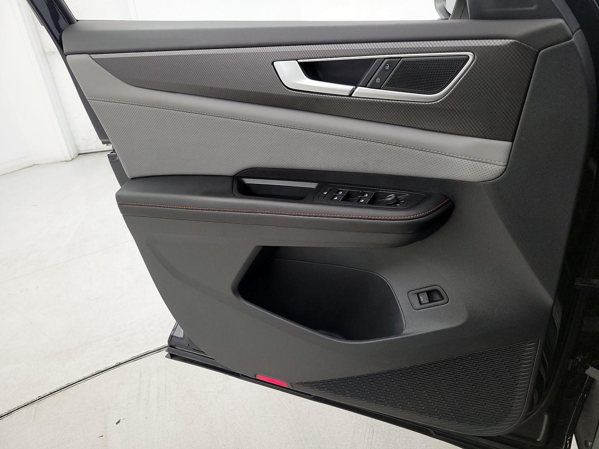 Thumbnail: 2024 Volkswagen Atlas - 12