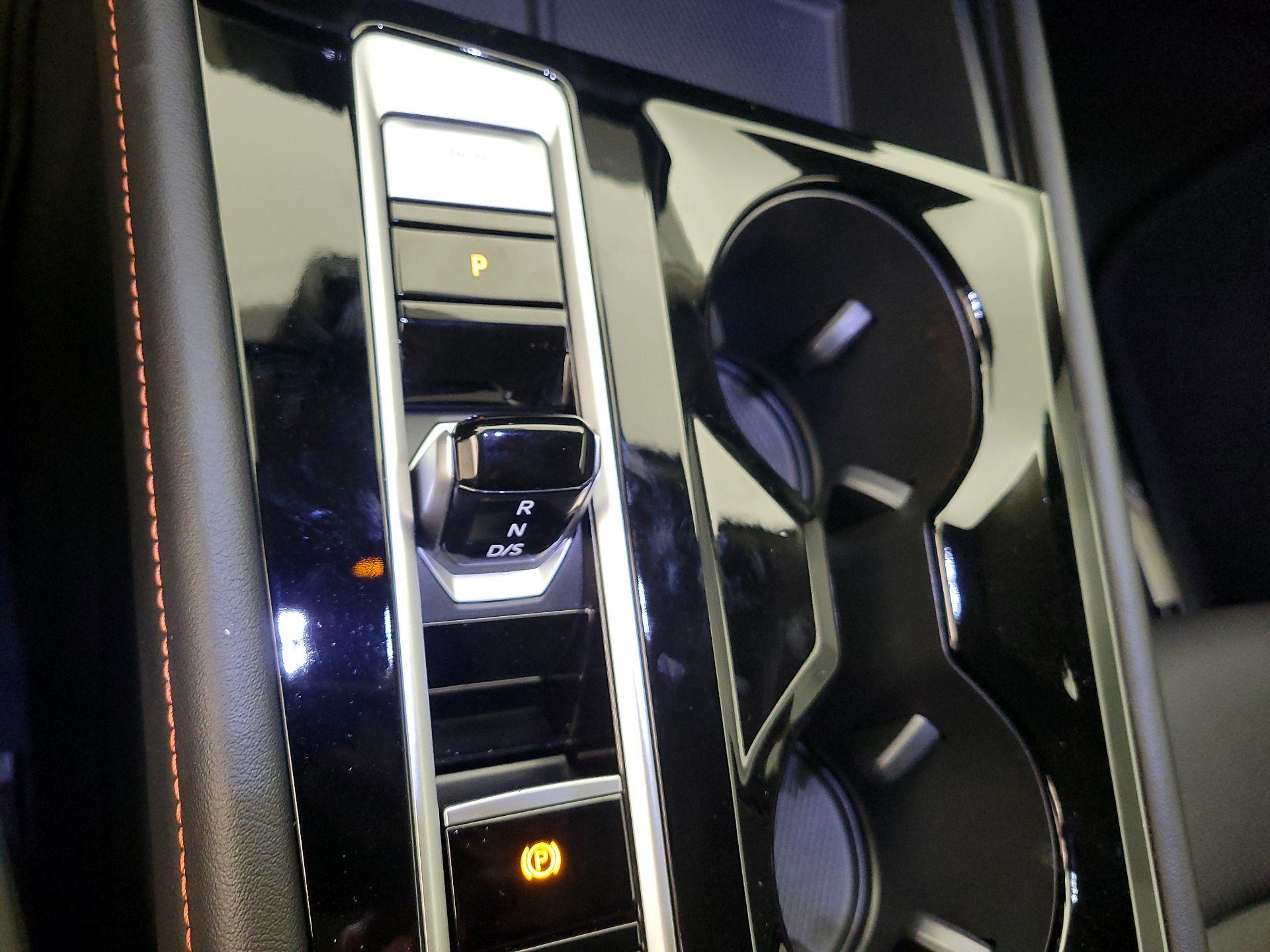 Thumbnail: 2024 Volkswagen Atlas - 17