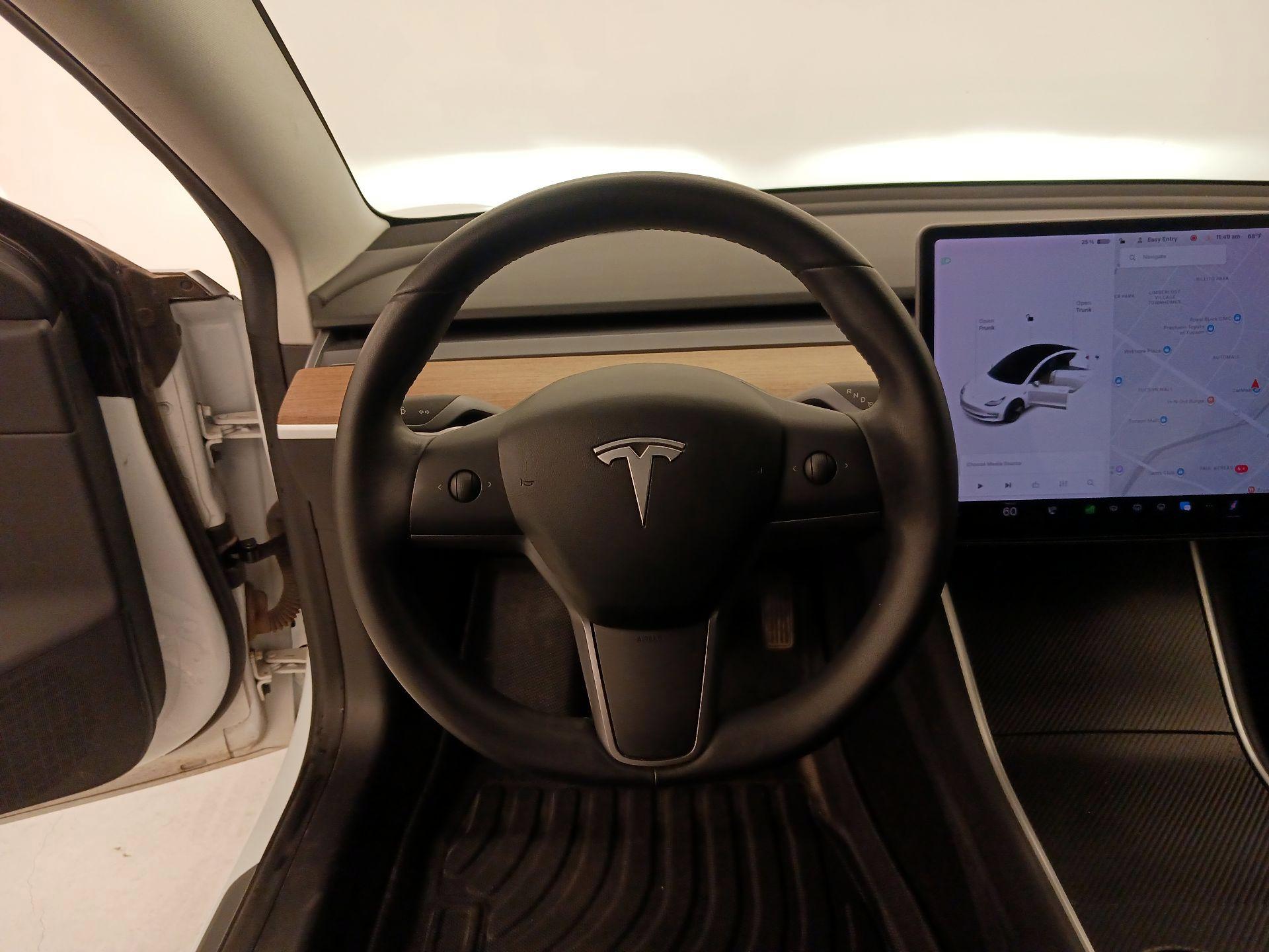 Thumbnail: 2019 Tesla Model 3 - 10