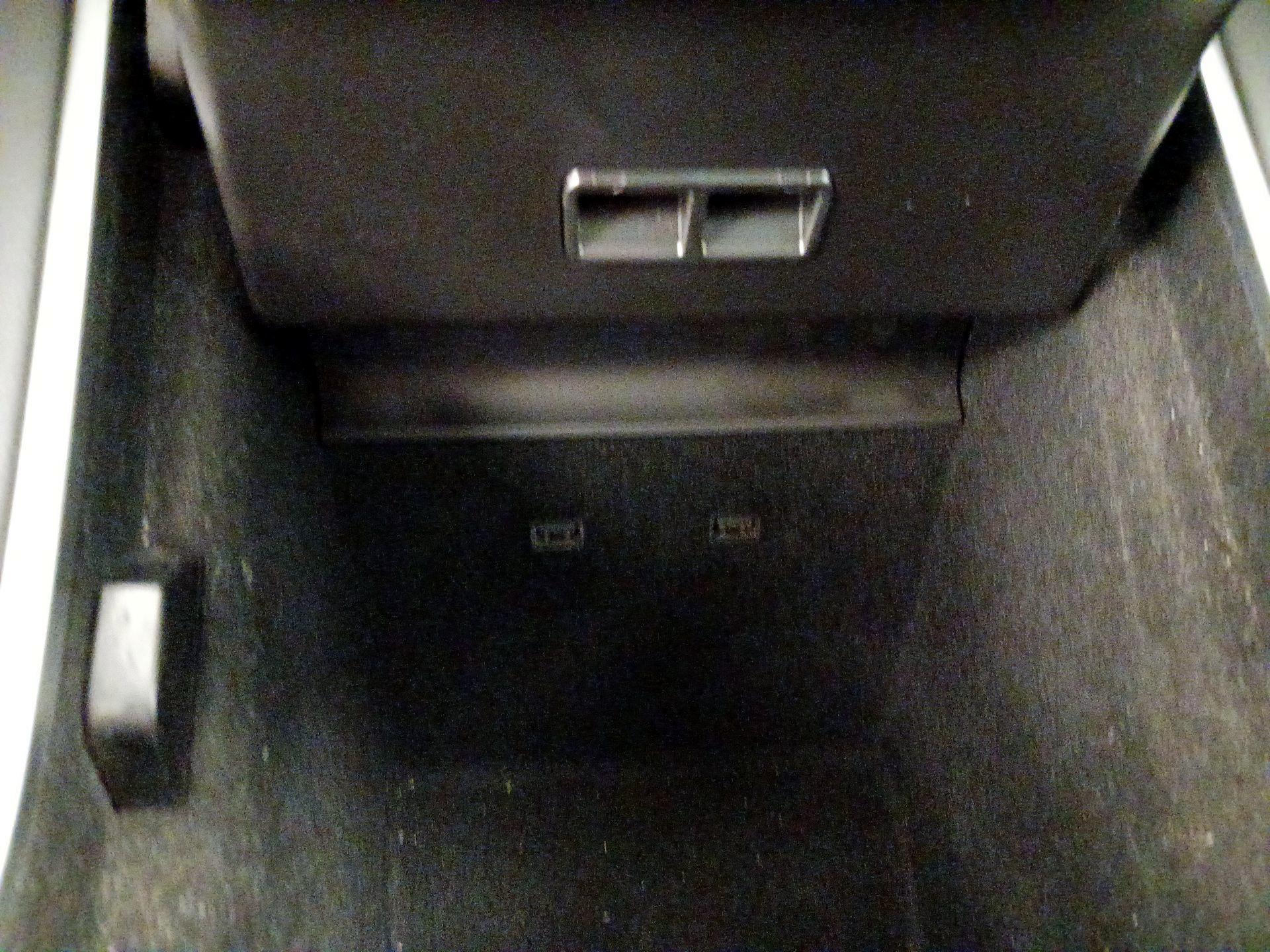 Thumbnail: 2019 Tesla Model 3 - 18