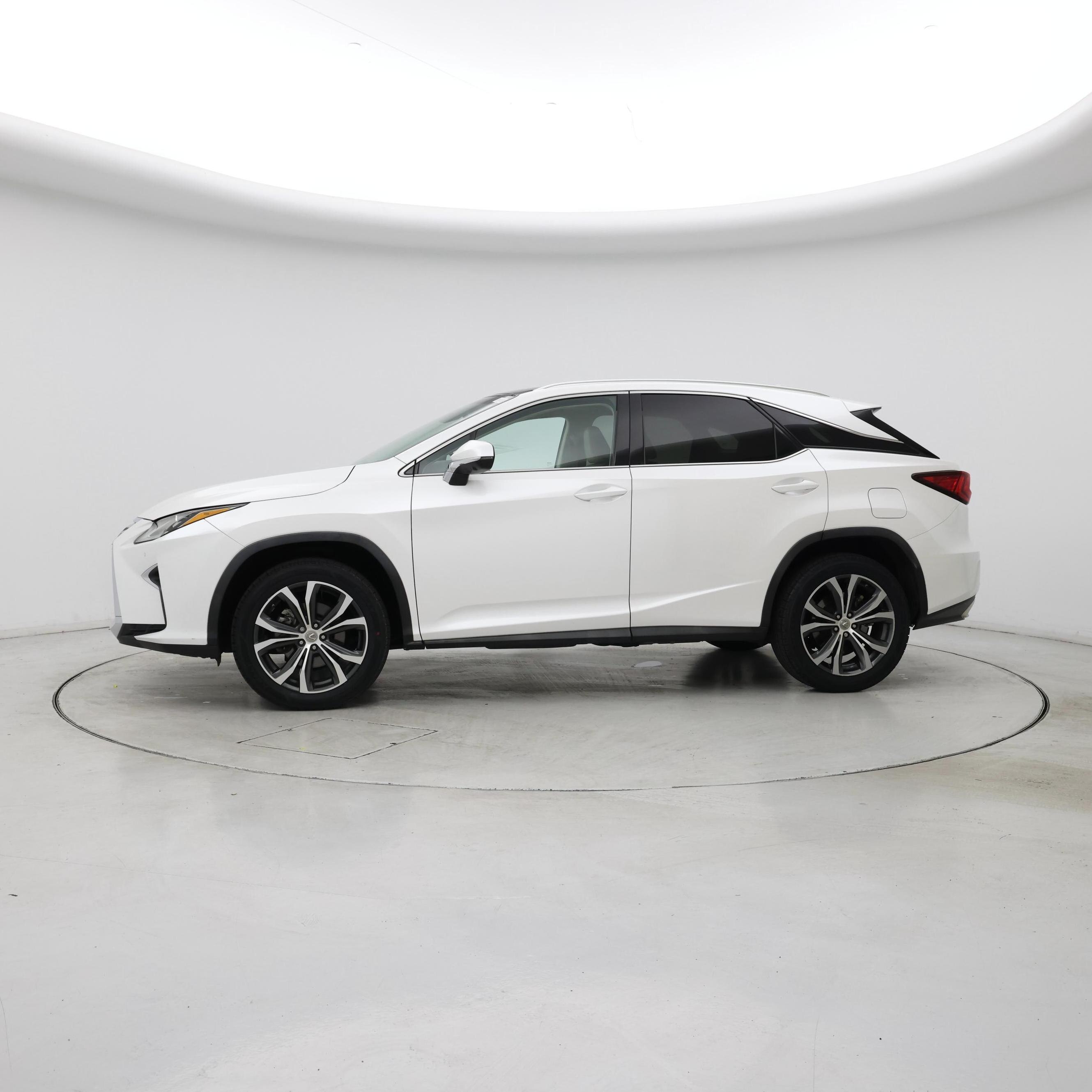 Thumbnail: 2017 Lexus RX - 3