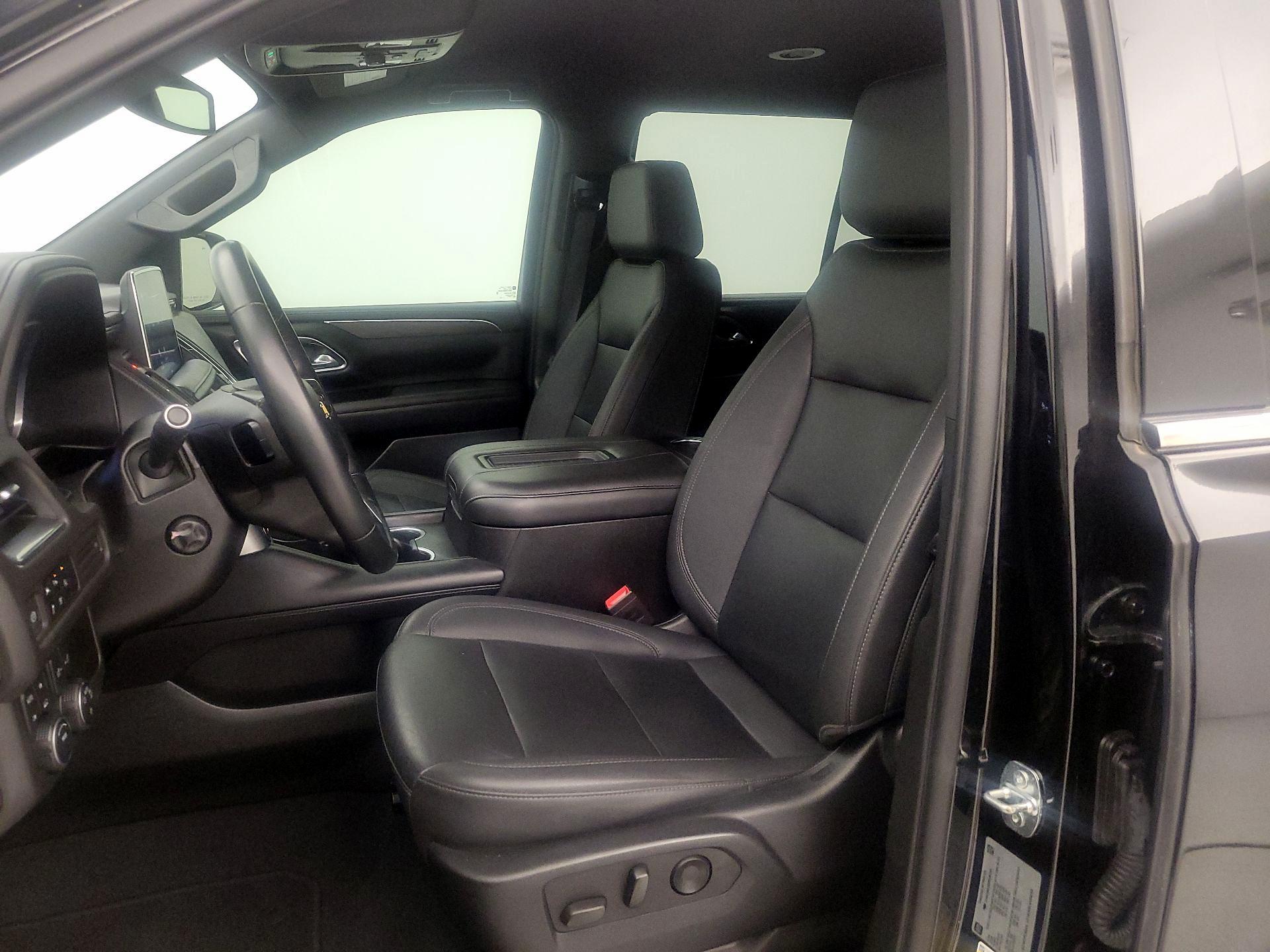 Thumbnail: 2023 Chevrolet Tahoe - 11