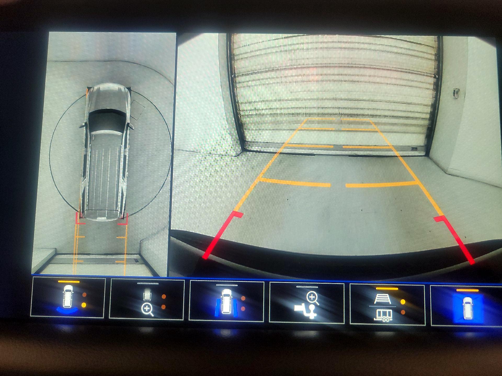 Thumbnail: 2023 Chevrolet Tahoe - 14