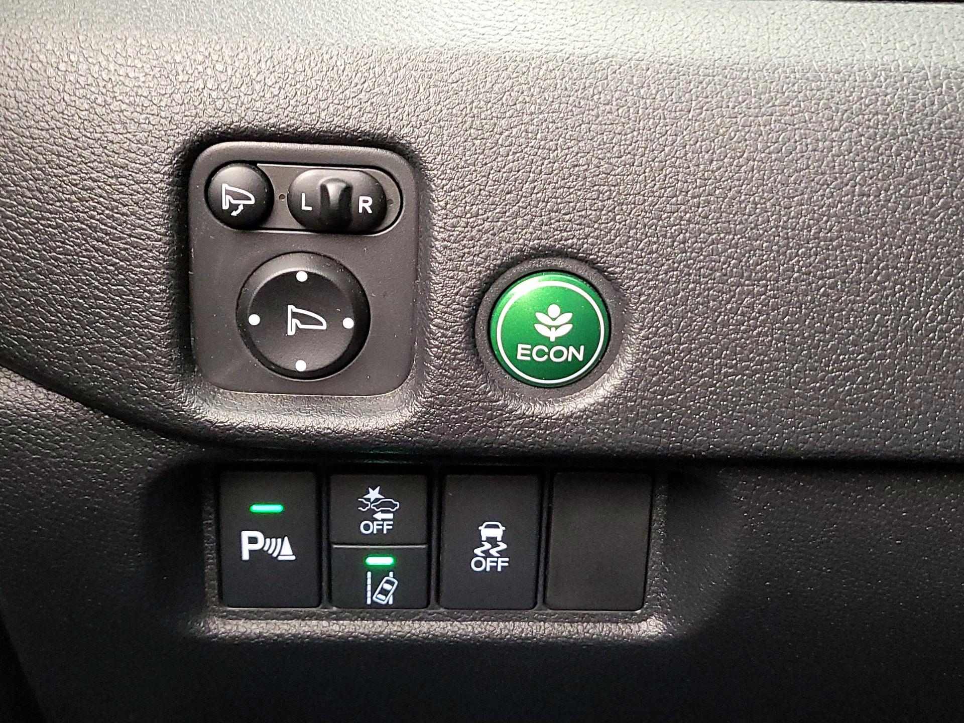 Thumbnail: 2019 Honda Passport - 13