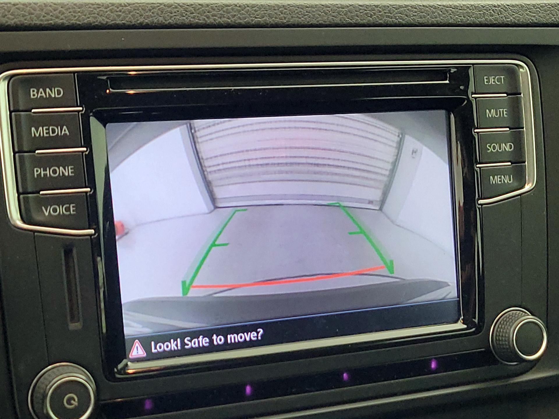 Thumbnail: 2016 Volkswagen Jetta - 14