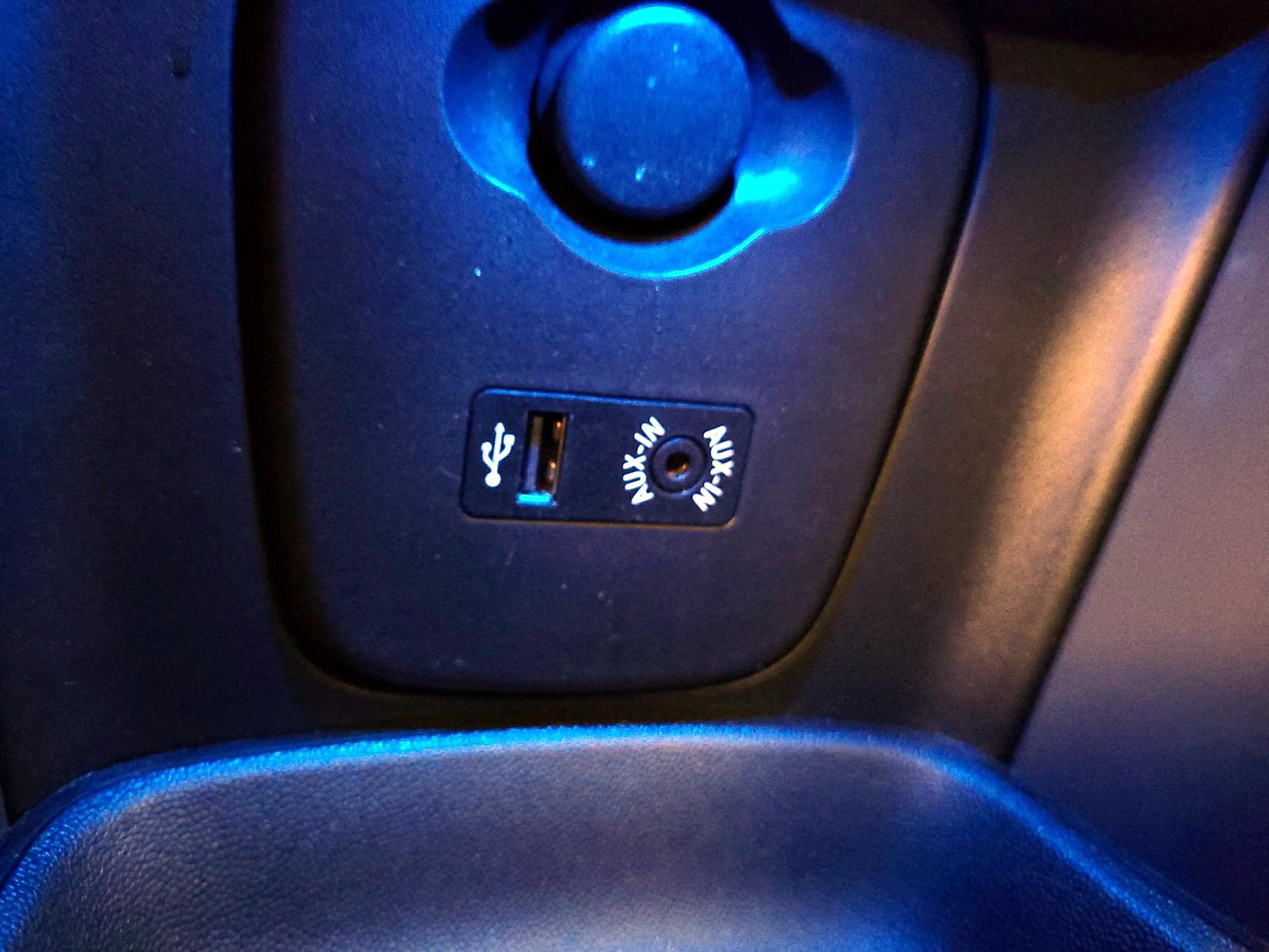 Thumbnail: 2016 MINI Cooper Hardtop - 17