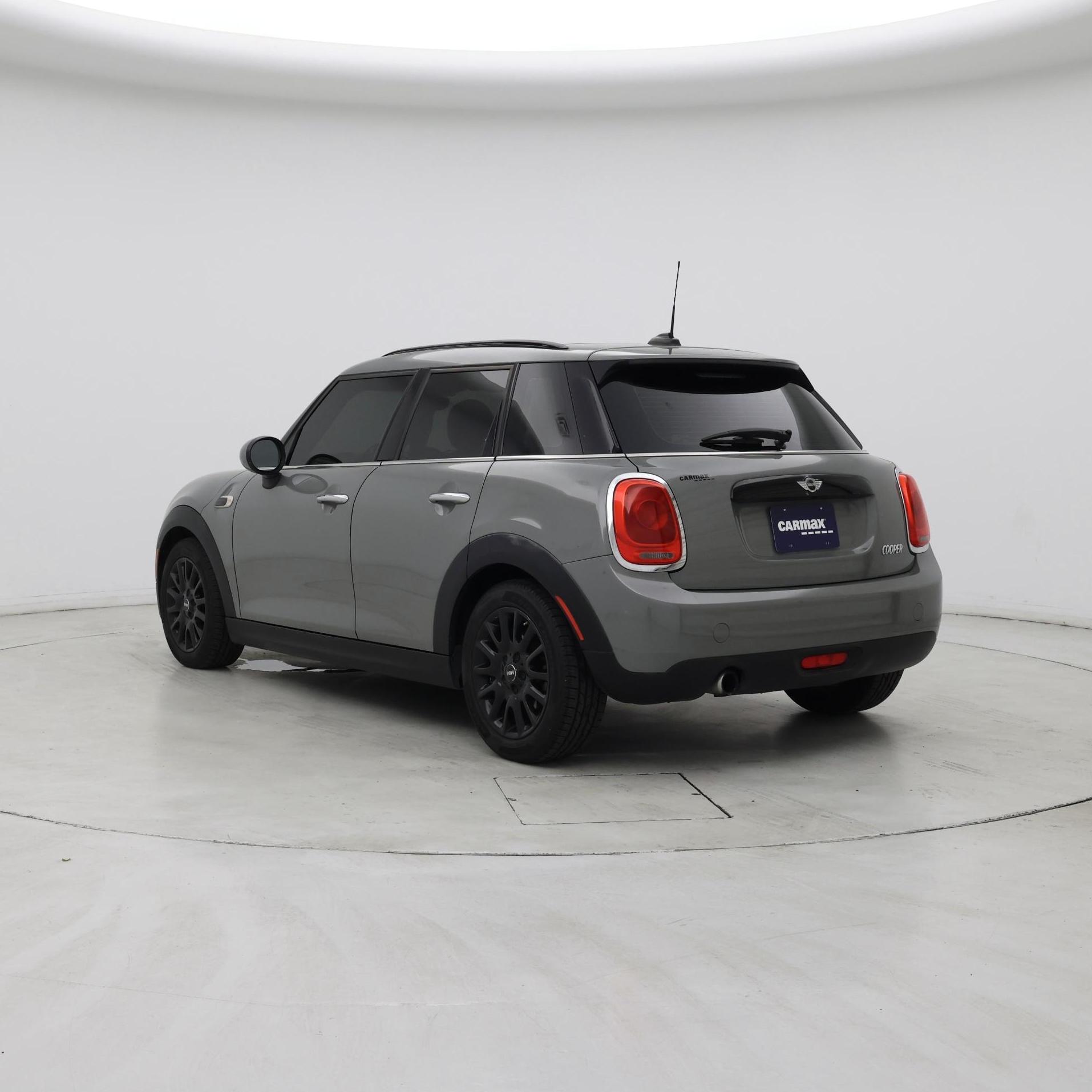 Thumbnail: 2016 MINI Cooper Hardtop - 2