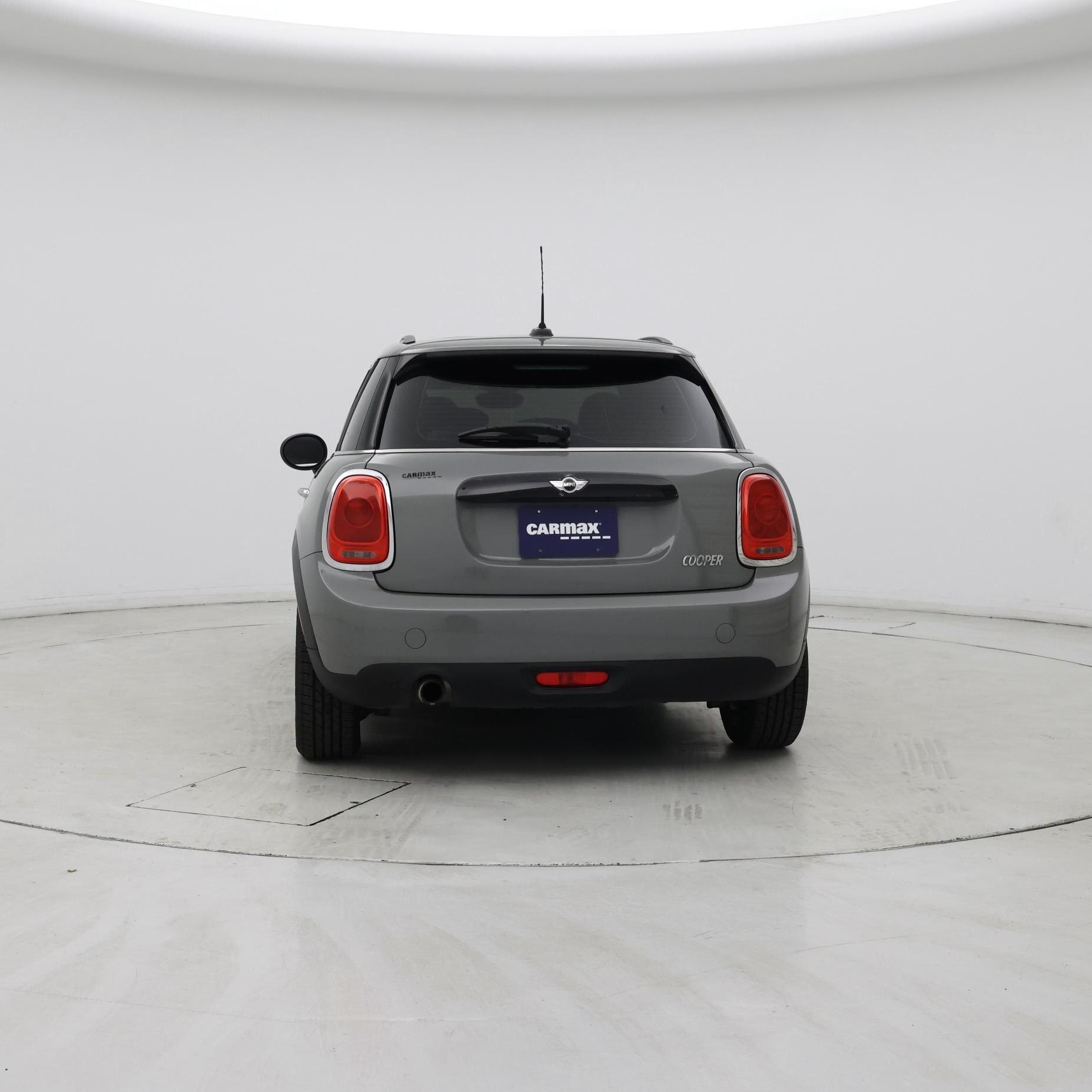 Thumbnail: 2016 MINI Cooper Hardtop - 6
