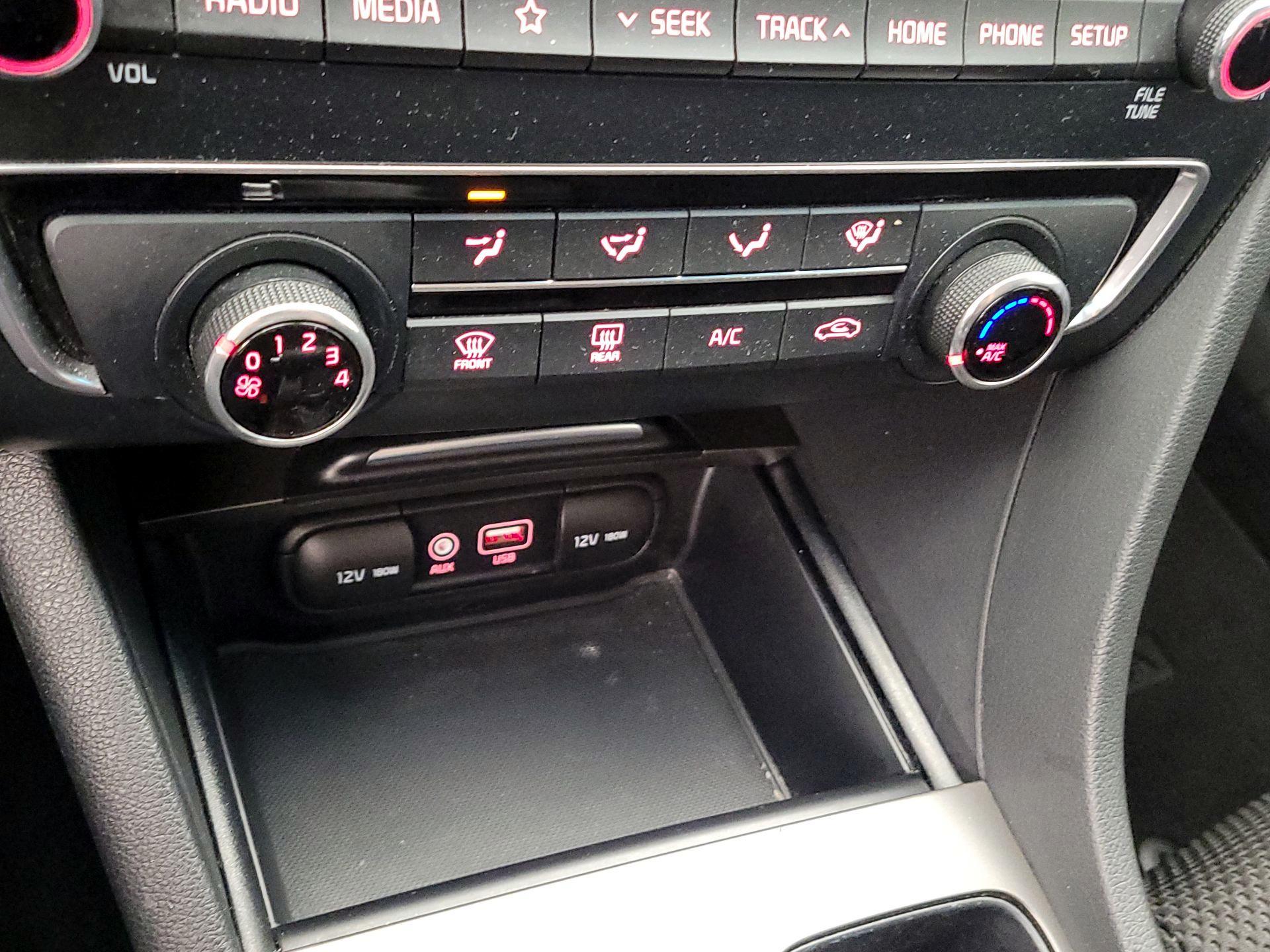 Thumbnail: 2019 Kia Optima - 16