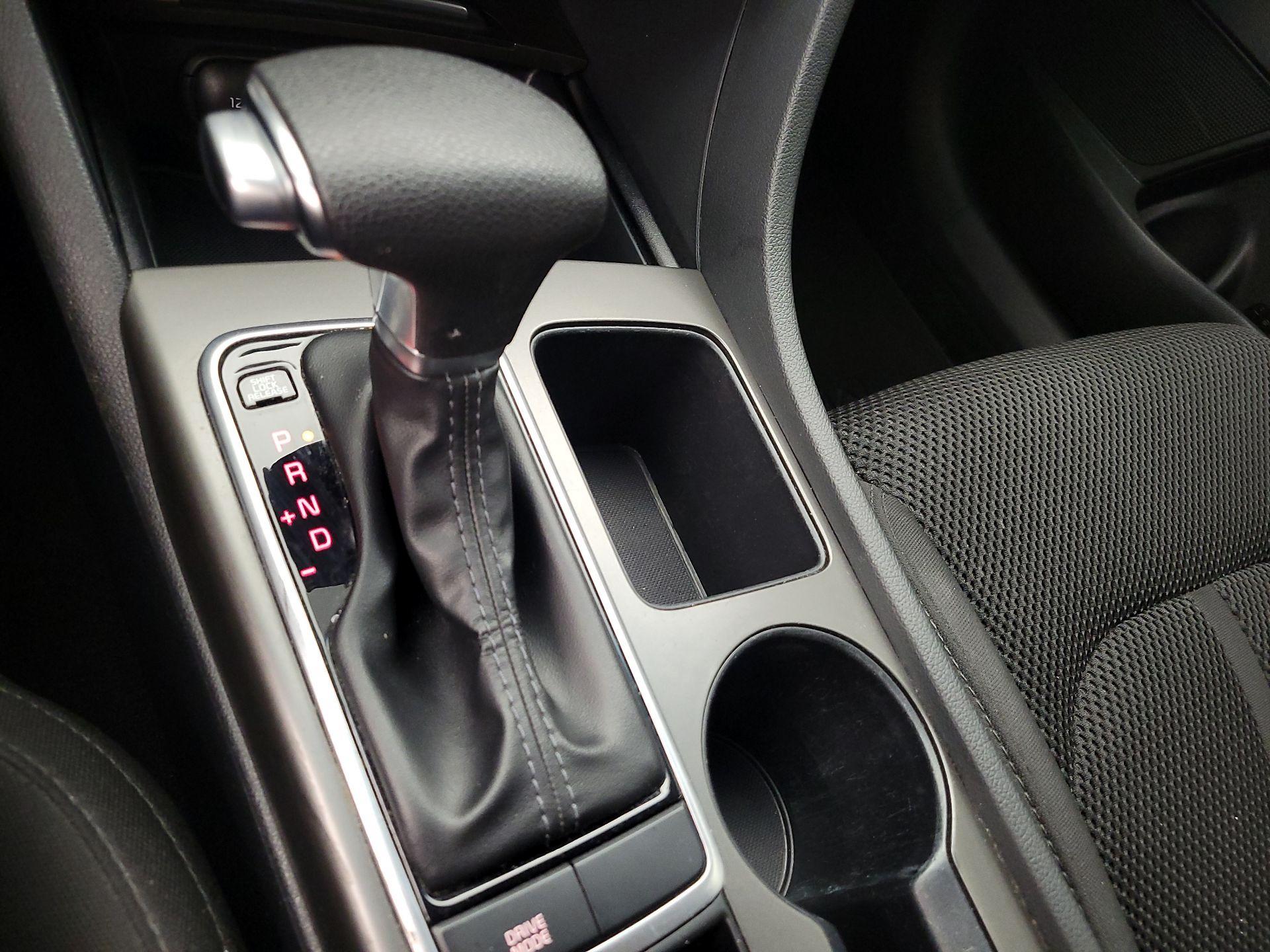 Thumbnail: 2019 Kia Optima - 17