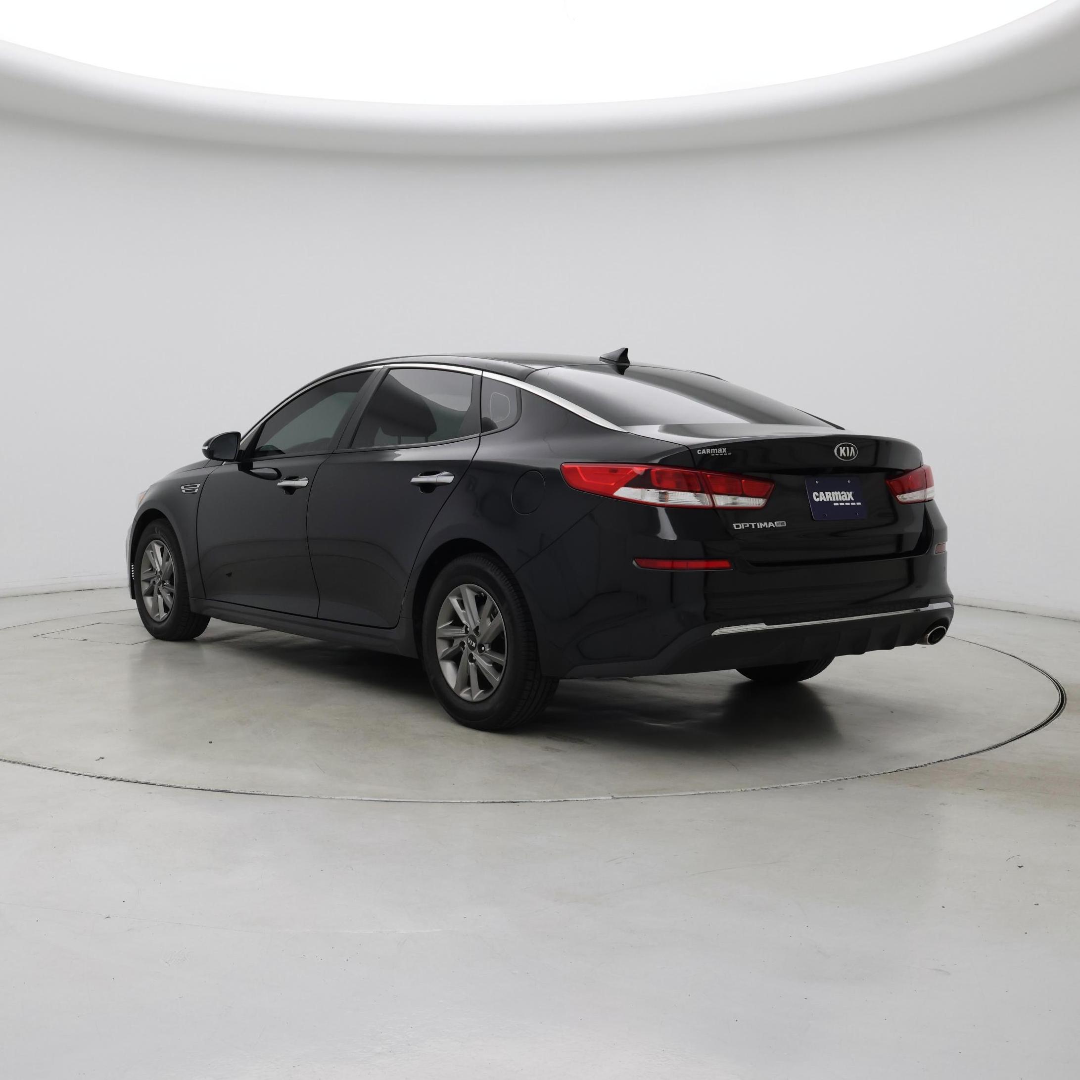 Thumbnail: 2019 Kia Optima - 2