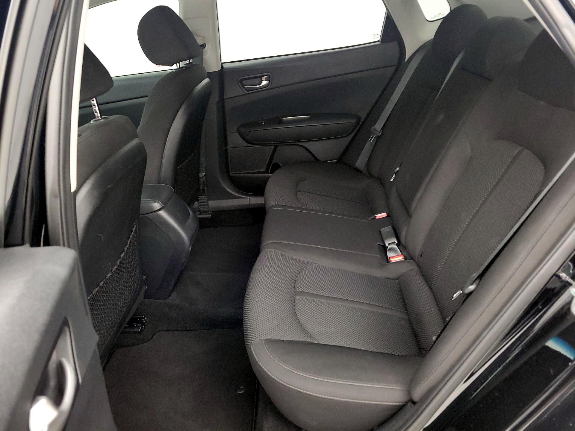 Thumbnail: 2019 Kia Optima - 19