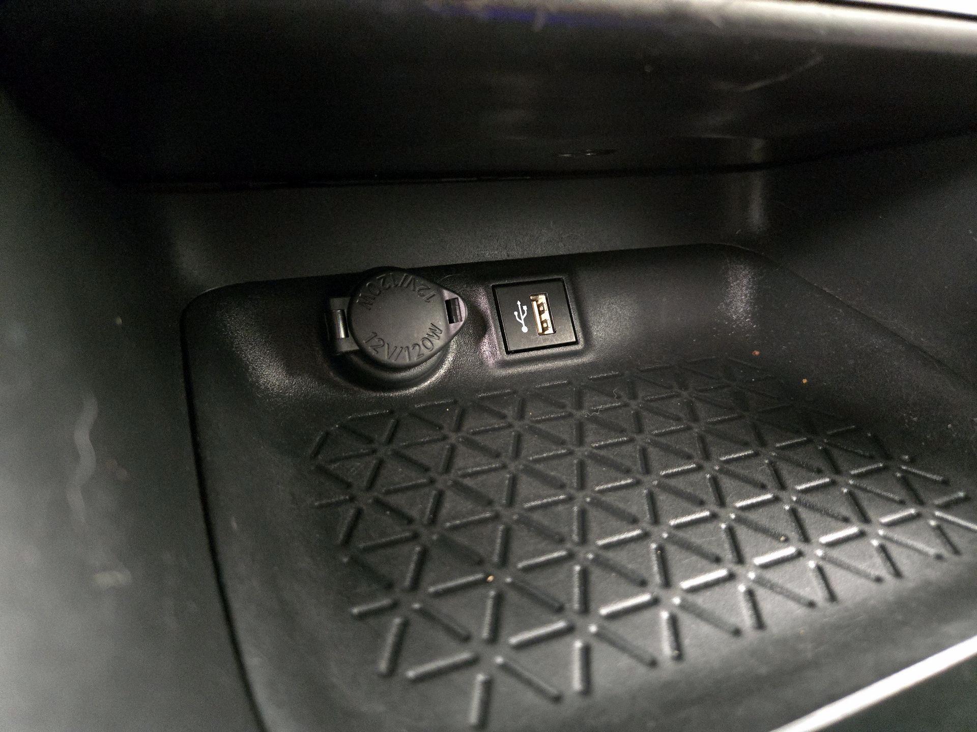 Thumbnail: 2024 Toyota RAV4 - 18