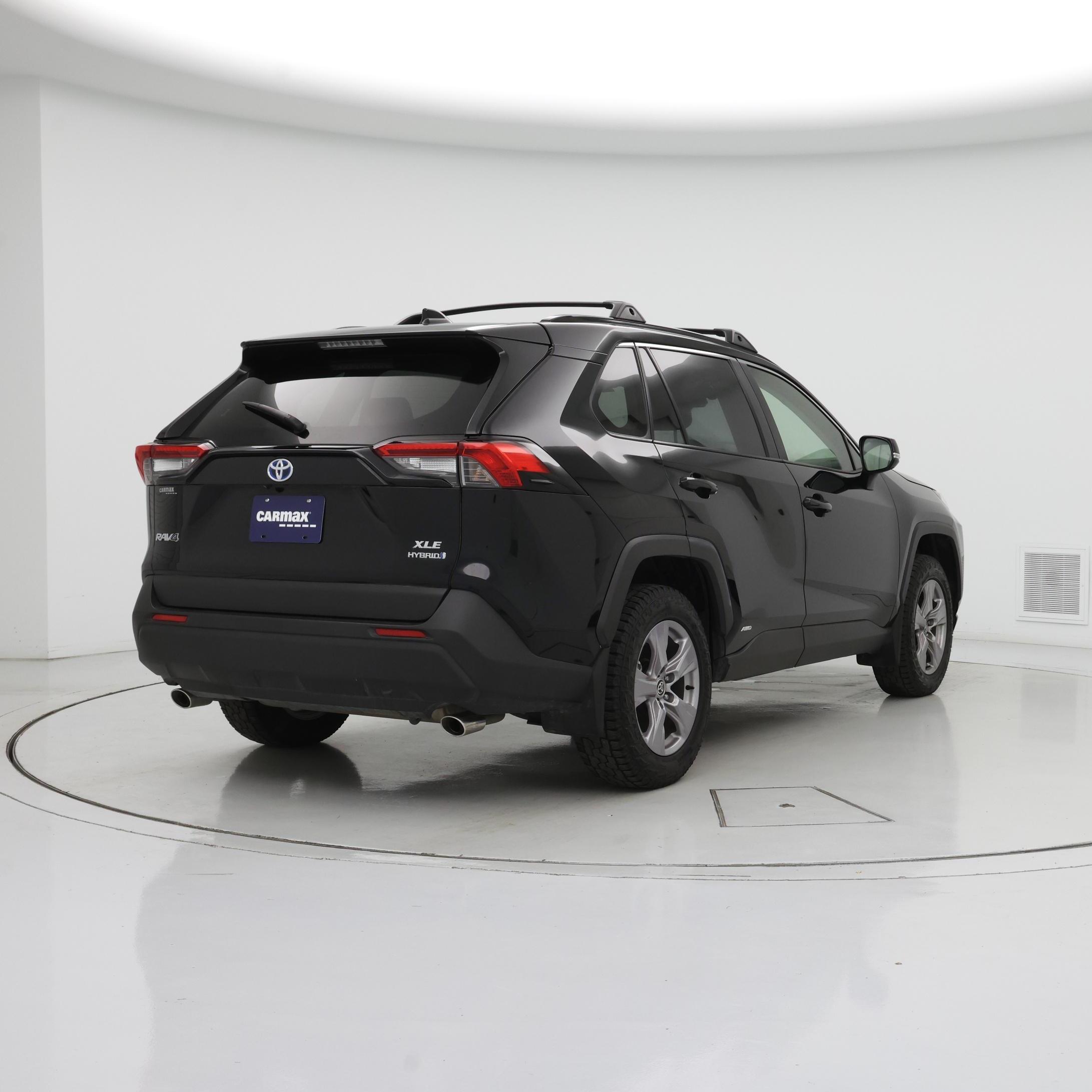 Thumbnail: 2024 Toyota RAV4 - 8