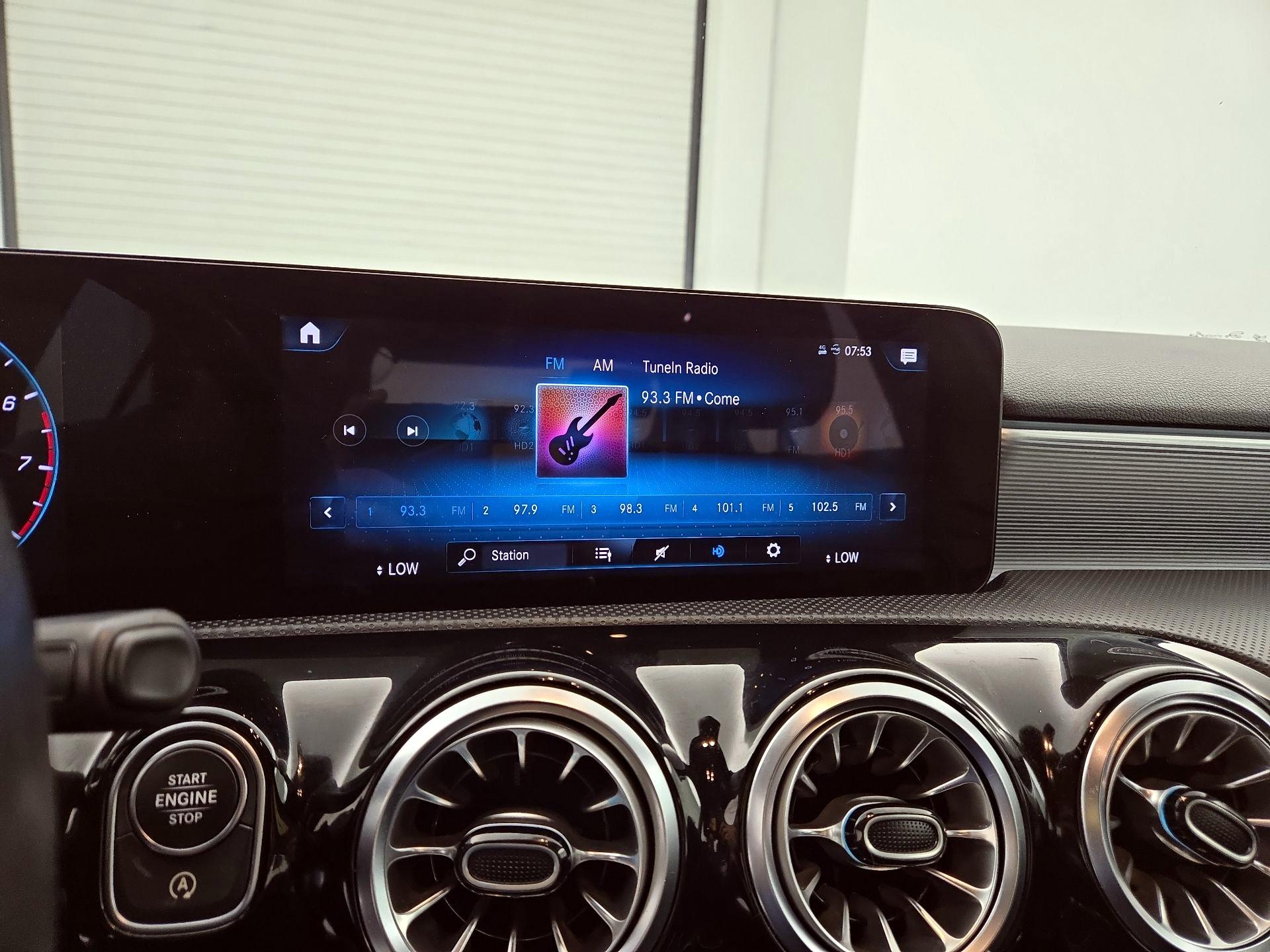 Thumbnail: 2022 Mercedes-Benz A-Class - 15