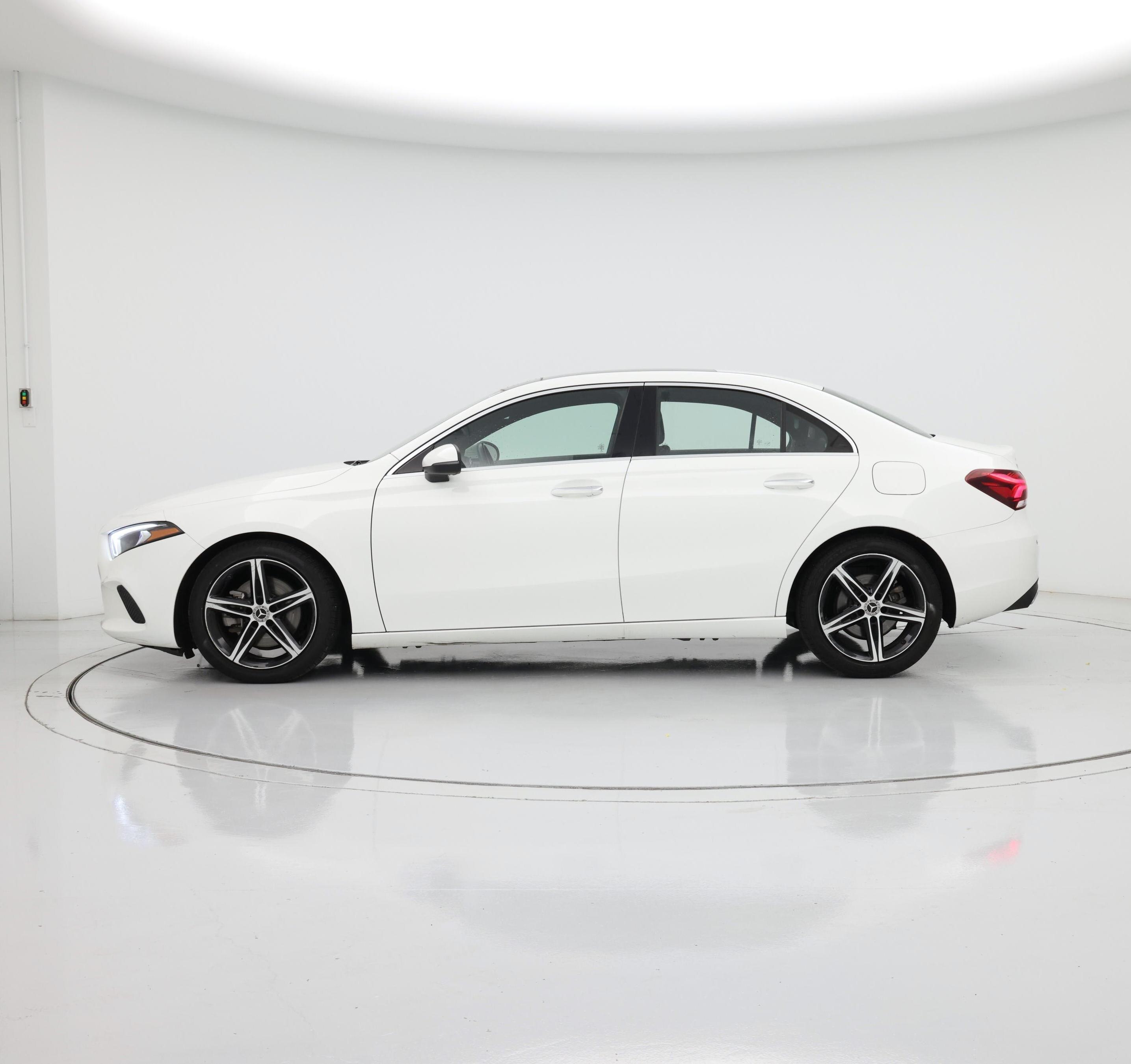 Thumbnail: 2022 Mercedes-Benz A-Class - 3