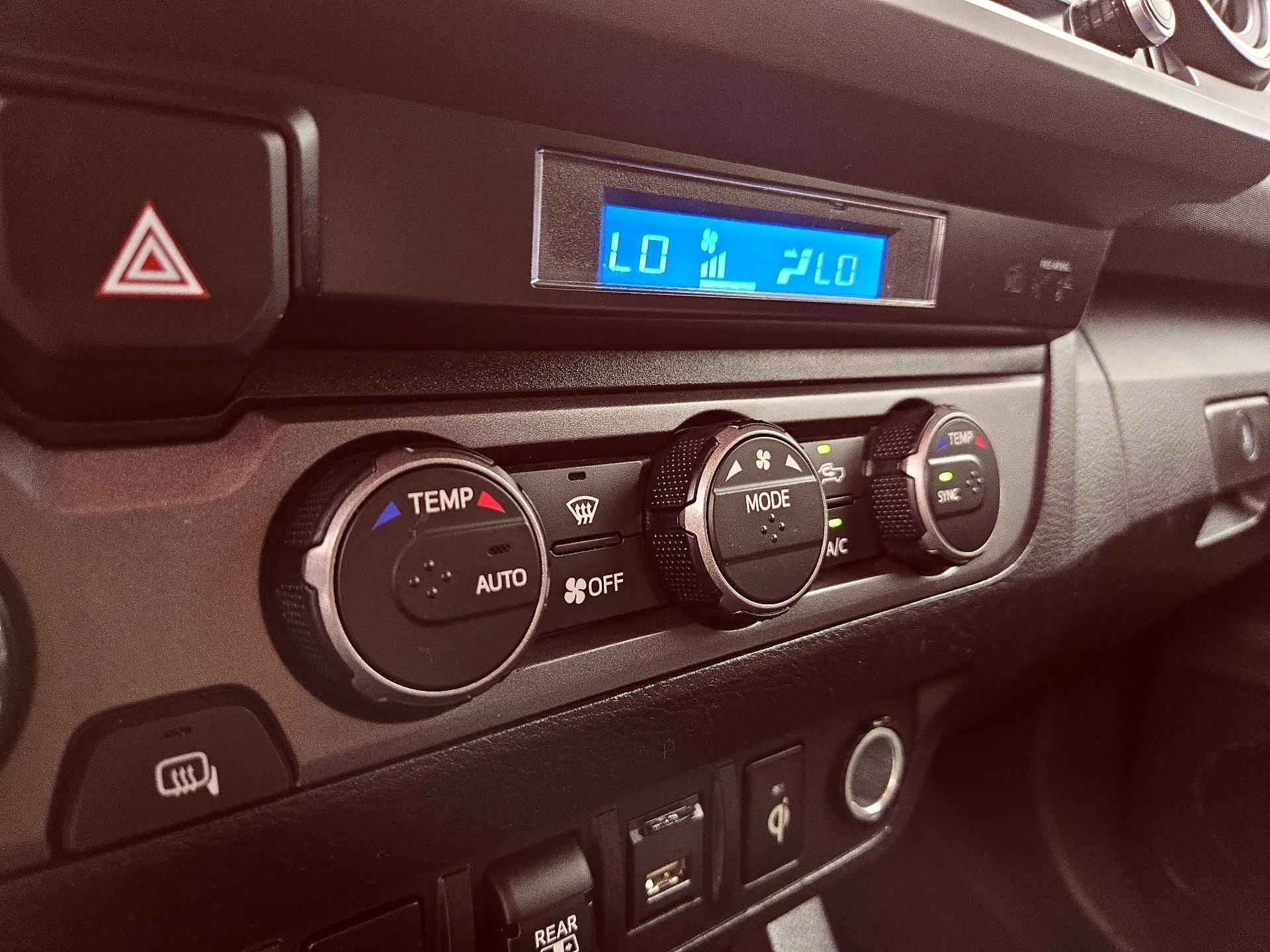 Thumbnail: 2021 Toyota Tacoma - 16