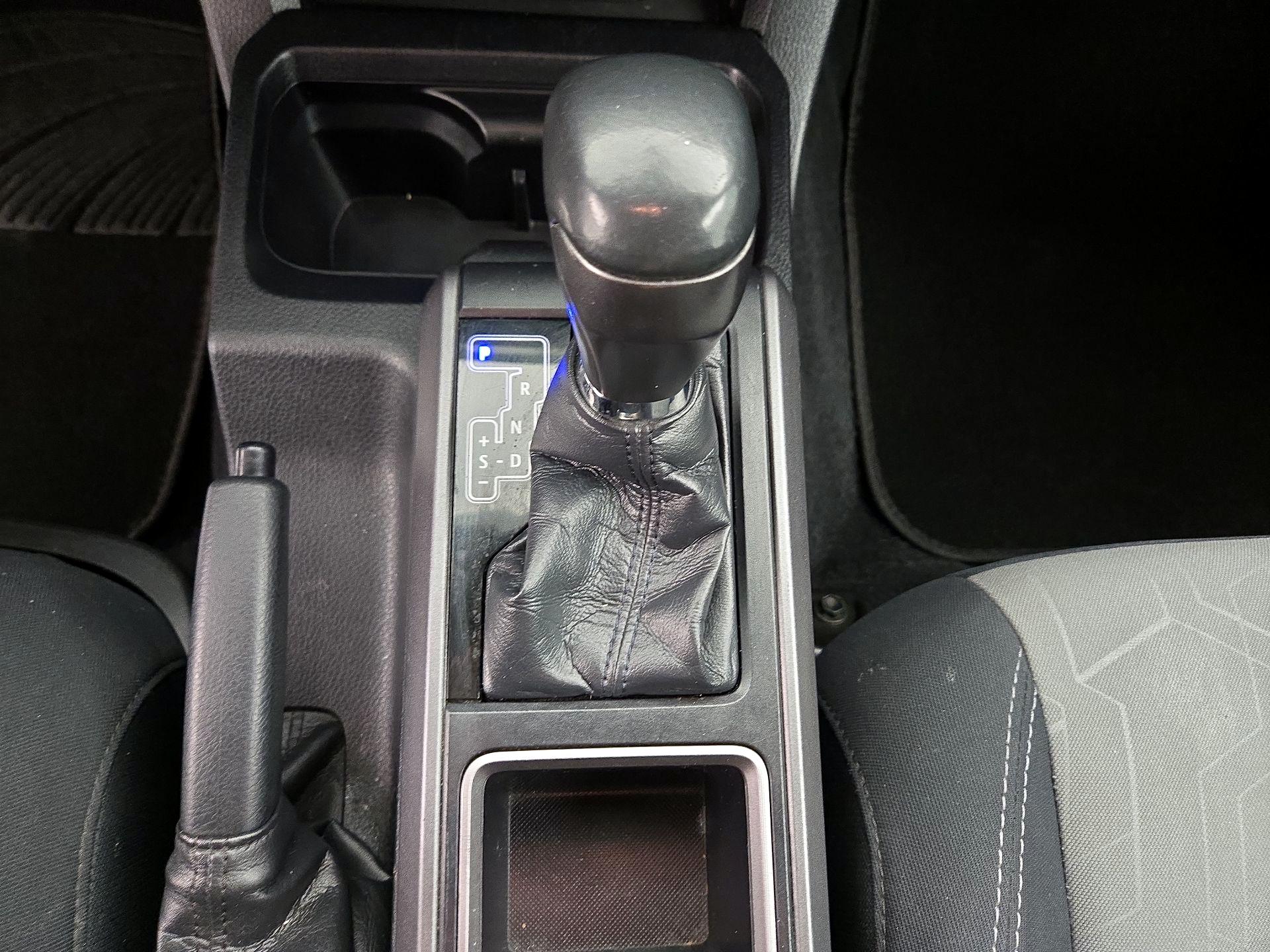 Thumbnail: 2021 Toyota Tacoma - 17