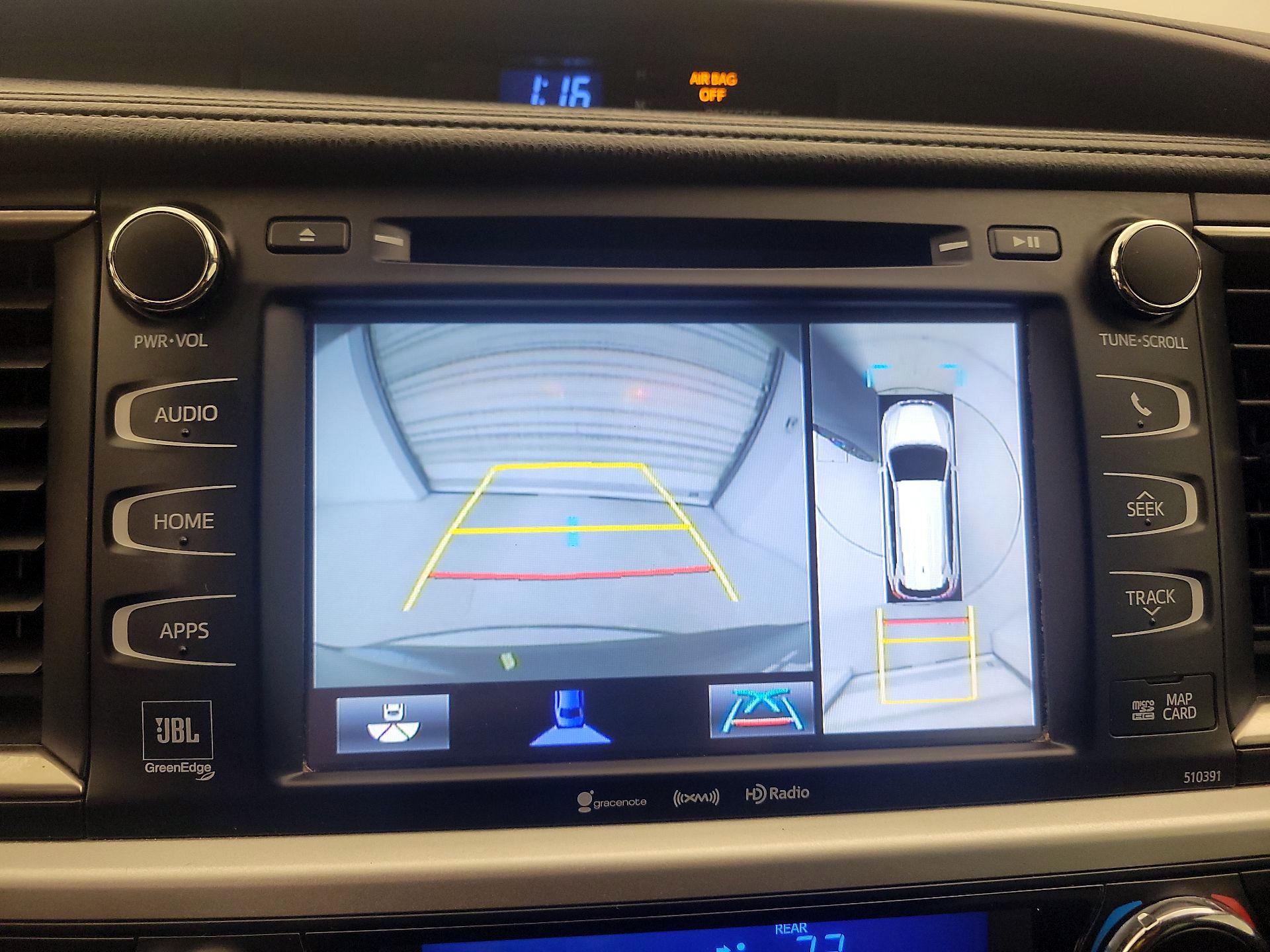 Thumbnail: 2019 Toyota Highlander - 14