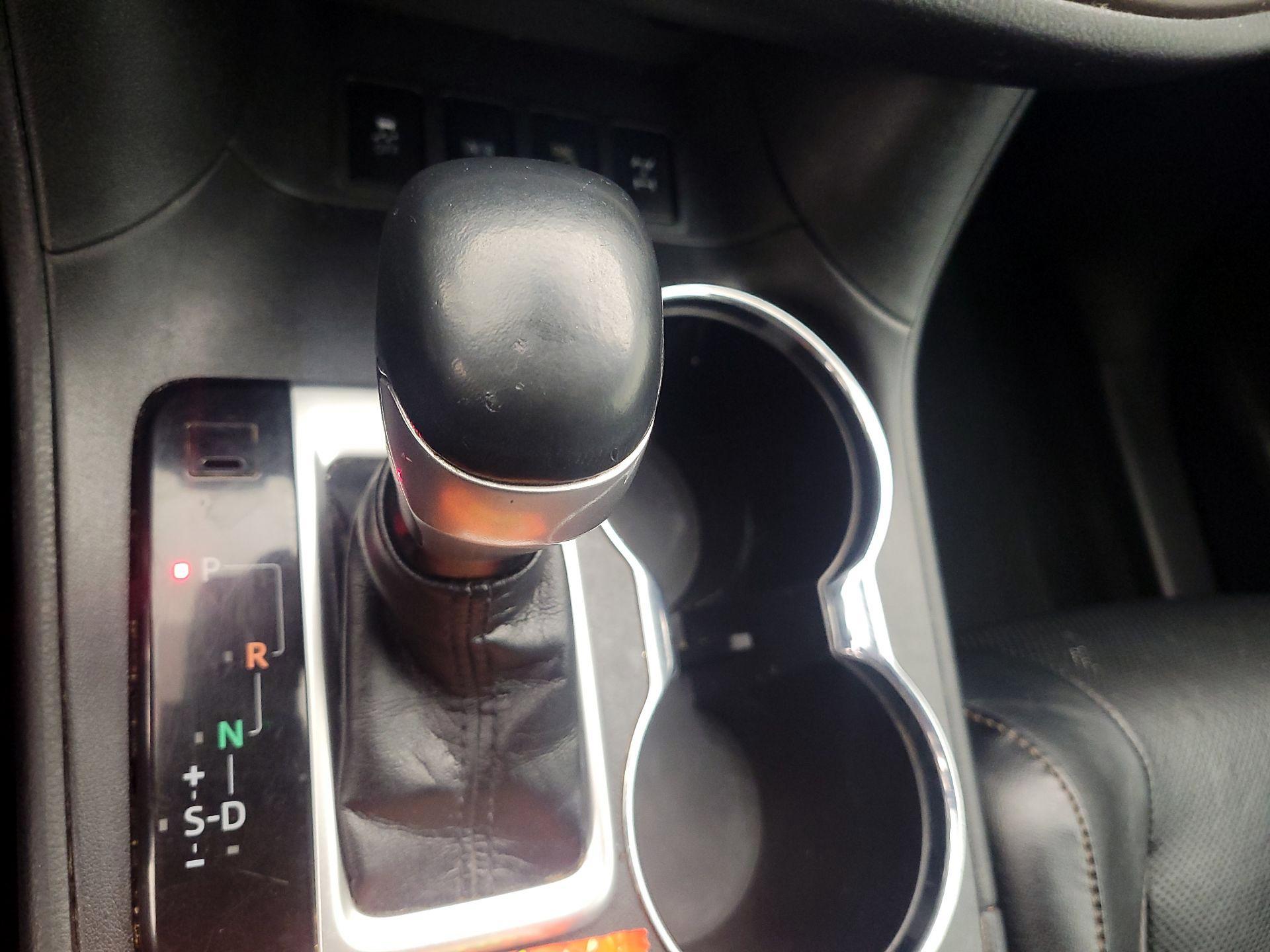 Thumbnail: 2019 Toyota Highlander - 17