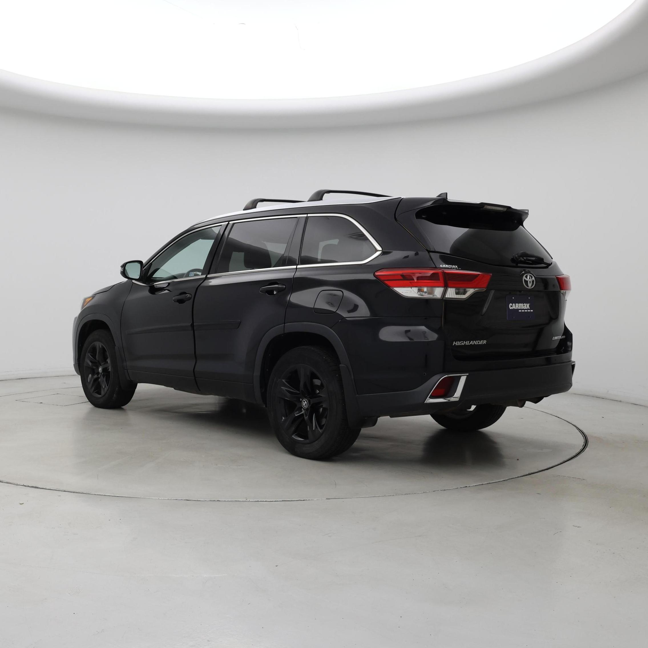 Thumbnail: 2019 Toyota Highlander - 2