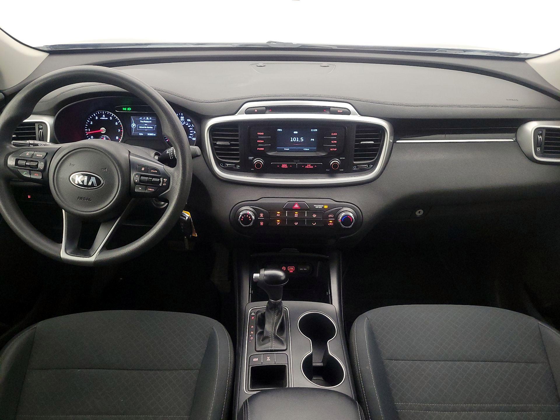 Thumbnail: 2018 Kia Sorento - 9