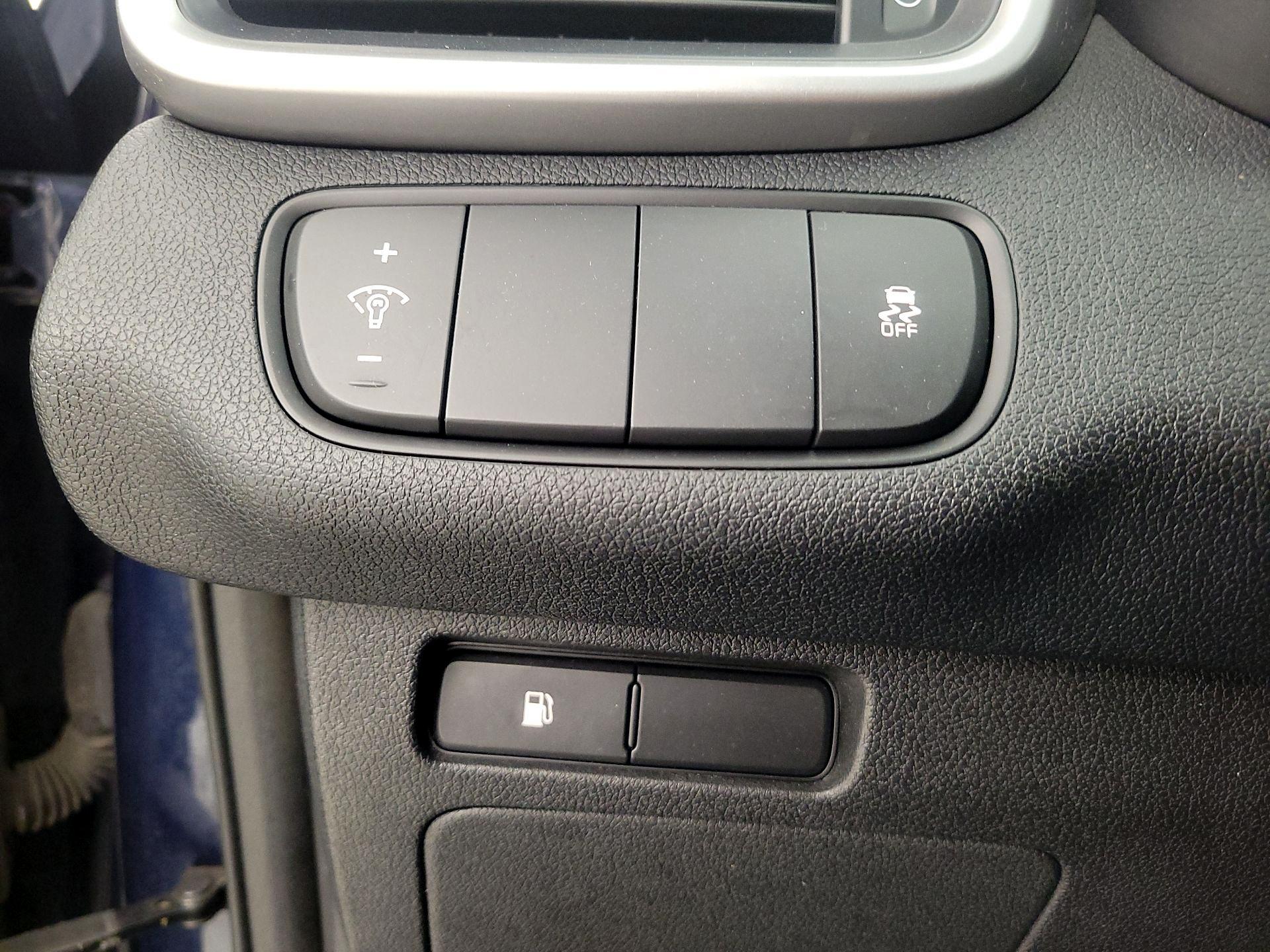 Thumbnail: 2018 Kia Sorento - 13