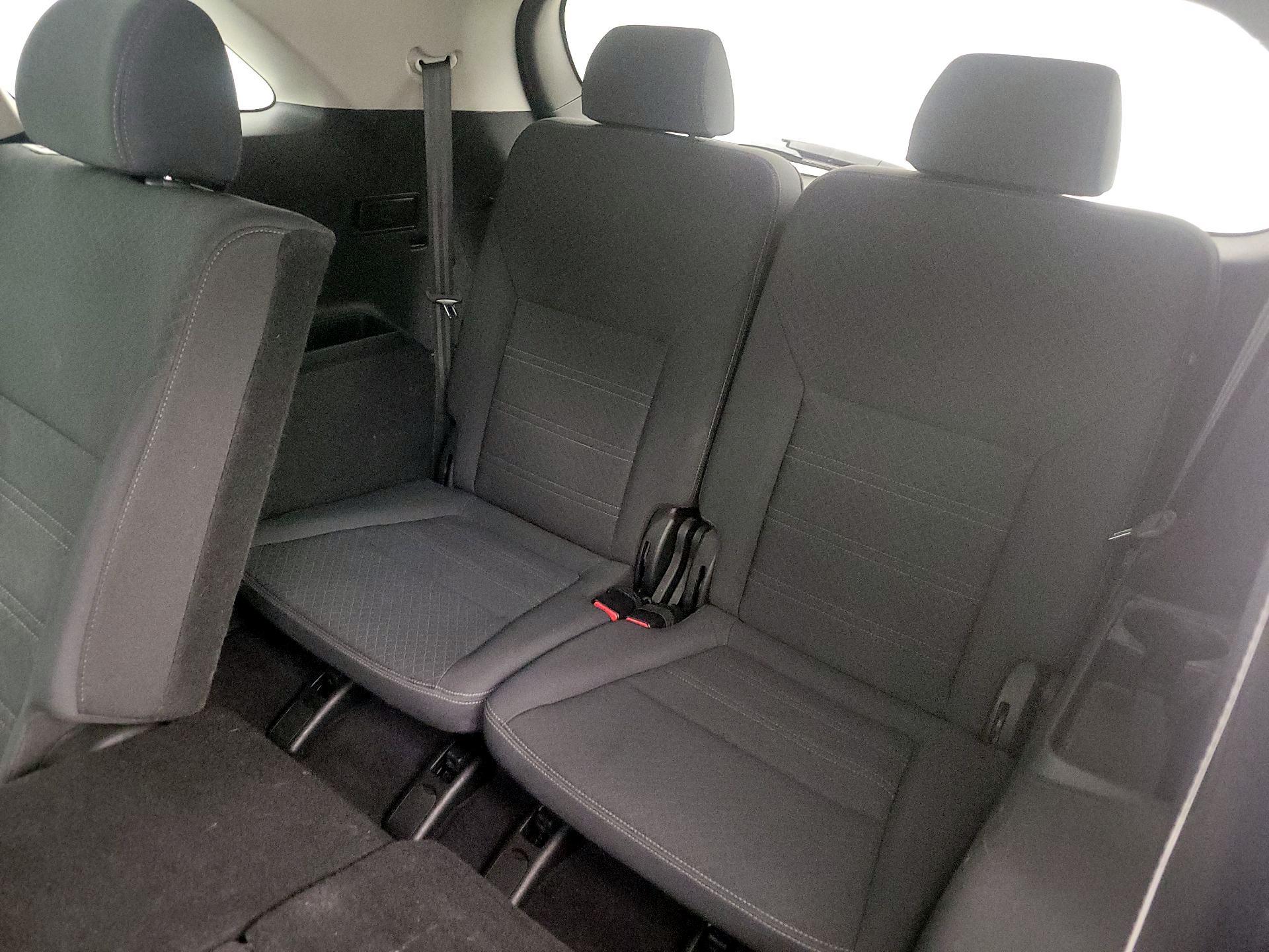 Thumbnail: 2018 Kia Sorento - 20