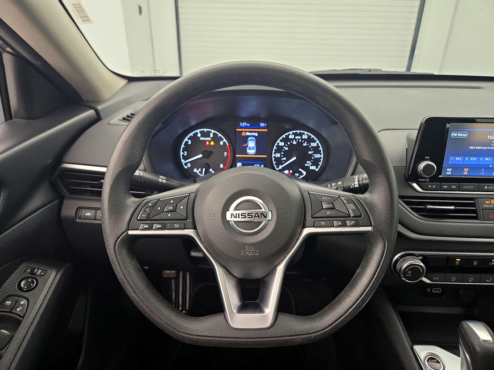 Thumbnail: 2021 Nissan Altima - 10