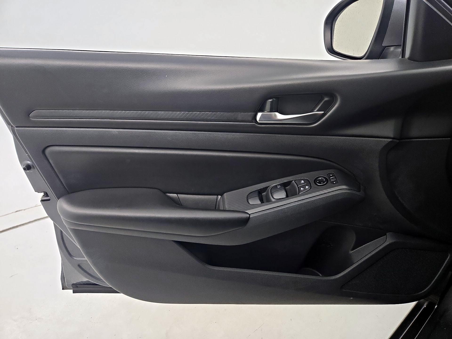 Thumbnail: 2021 Nissan Altima - 12