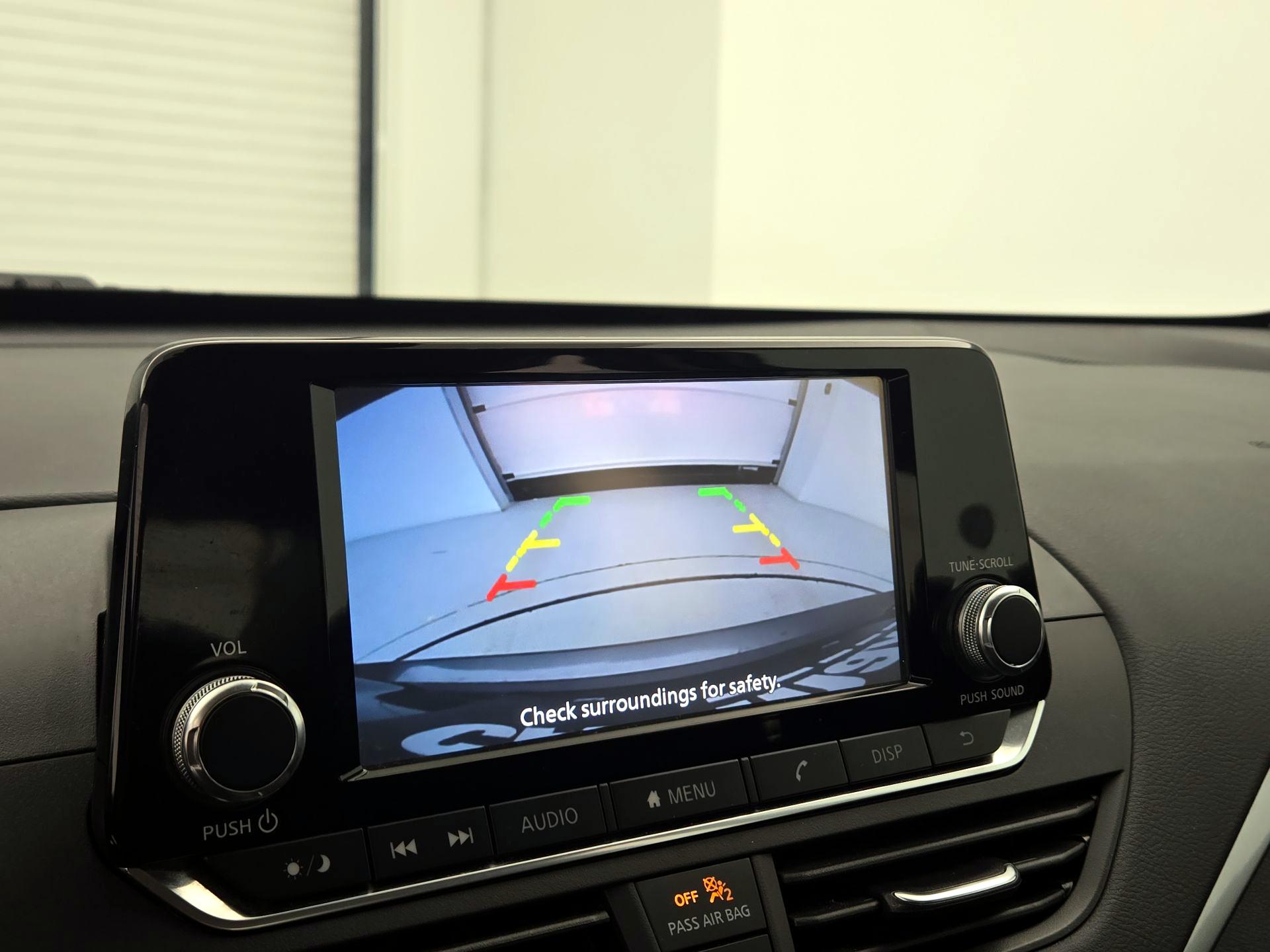 Thumbnail: 2021 Nissan Altima - 14