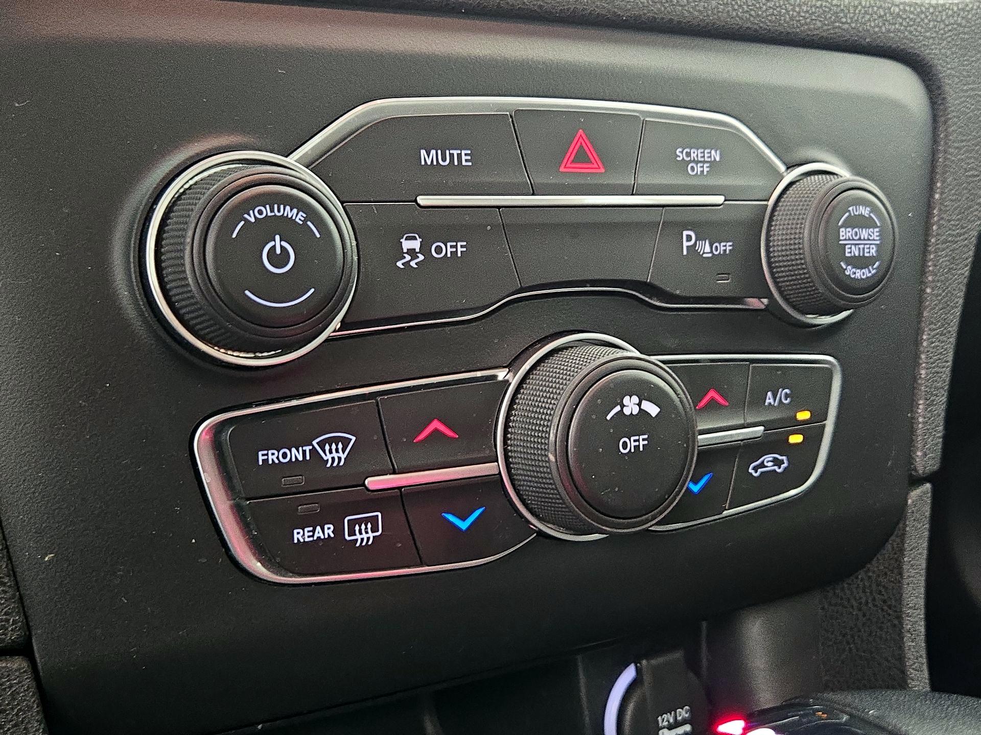 Thumbnail: 2022 Dodge Charger - 16