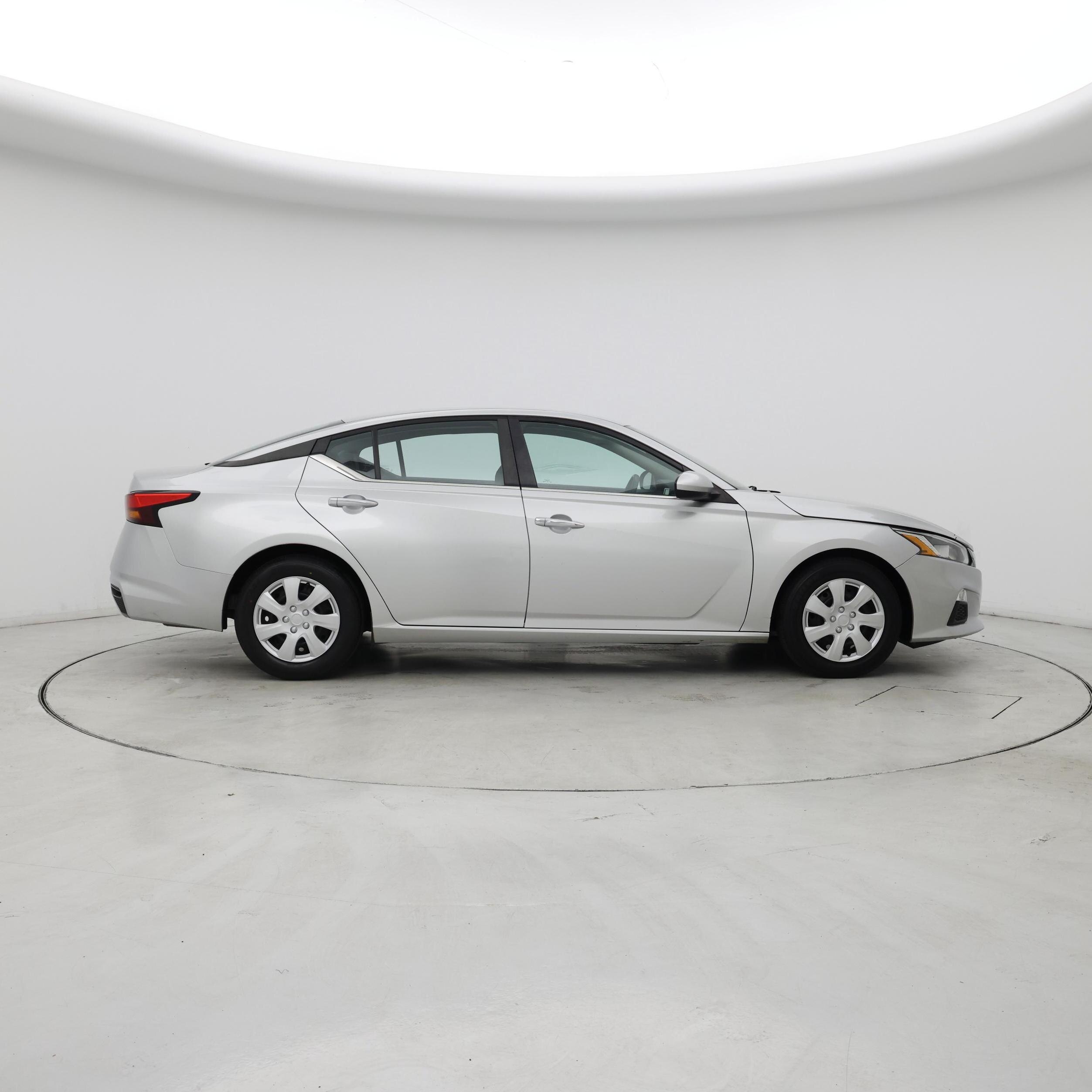 Thumbnail: 2021 Nissan Altima - 7