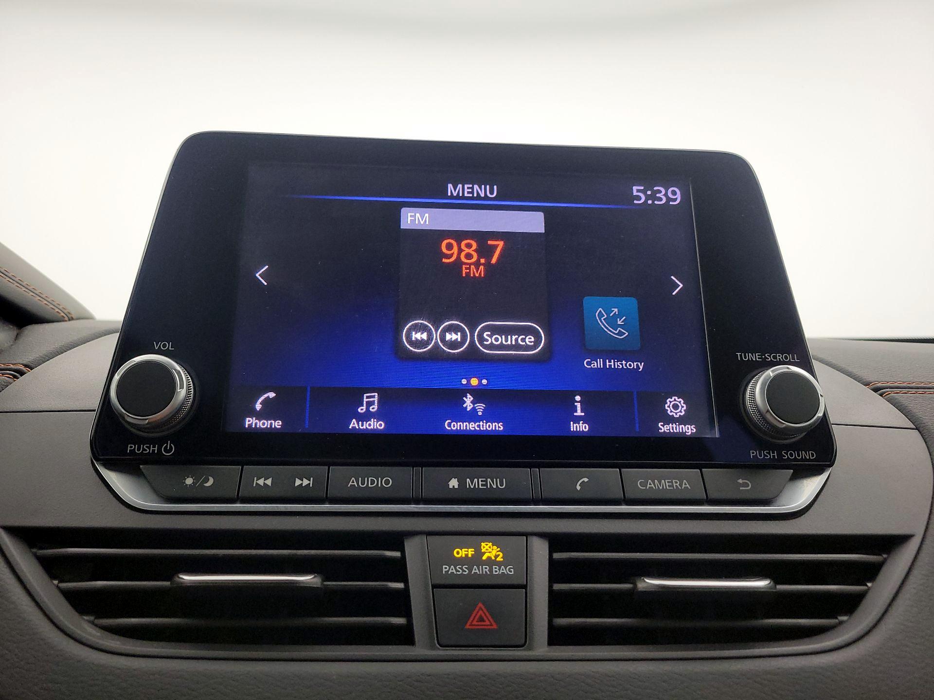 Thumbnail: 2021 Nissan Altima - 15