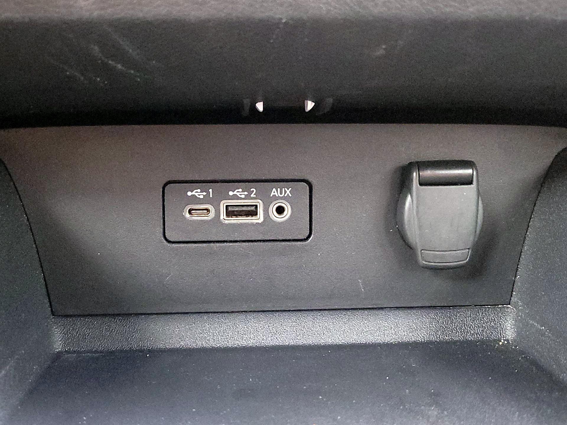 Thumbnail: 2021 Nissan Altima - 18