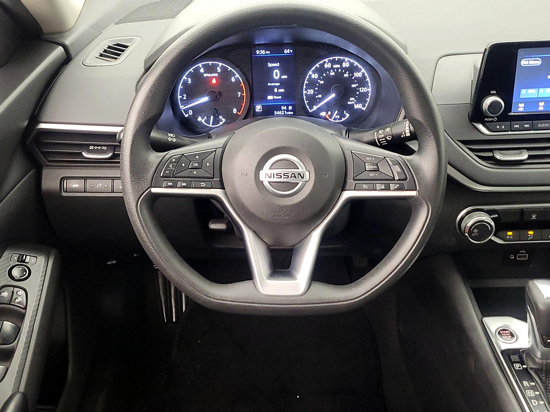 Thumbnail: 2021 Nissan Altima - 10