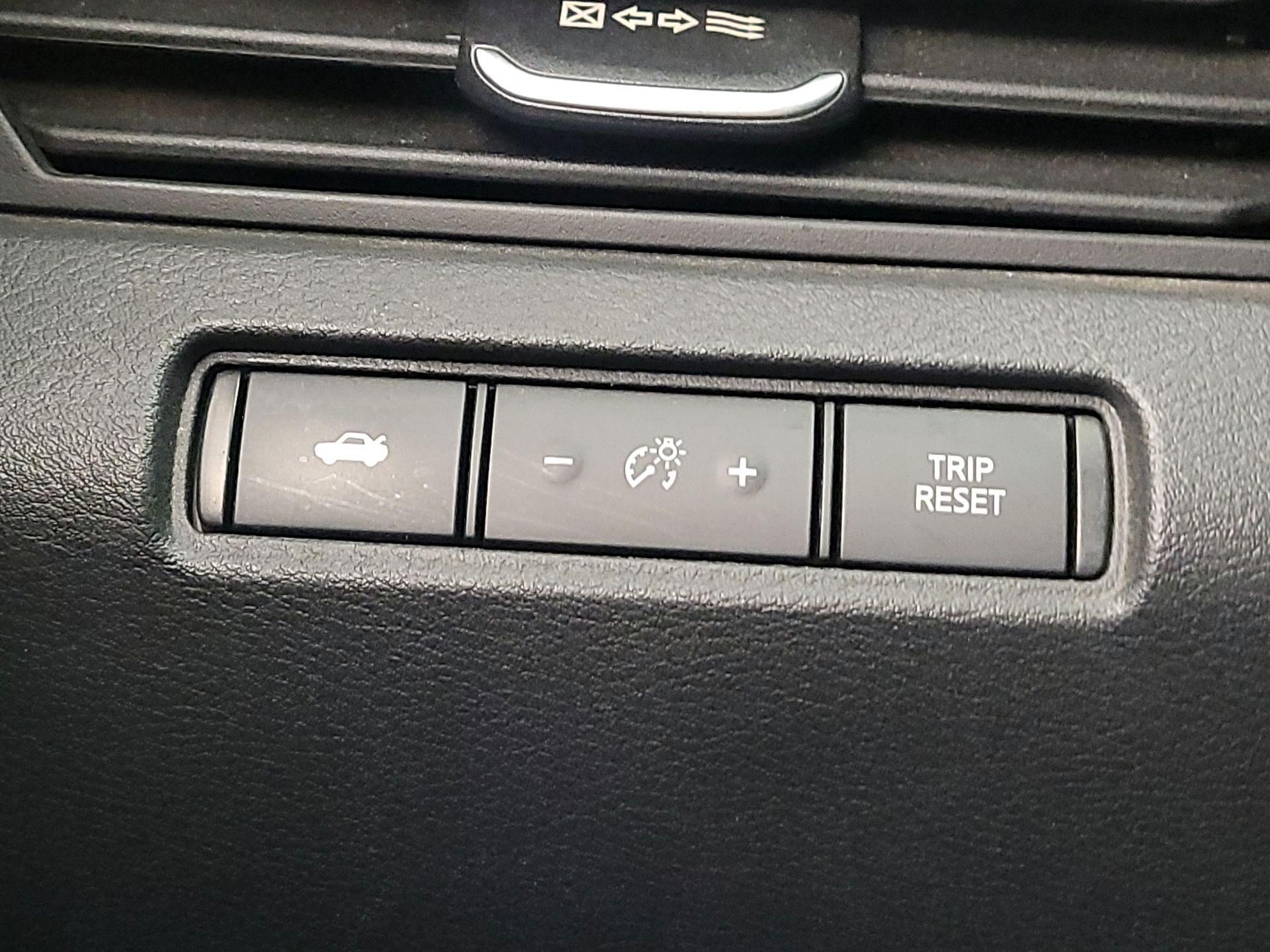 Thumbnail: 2021 Nissan Altima - 13