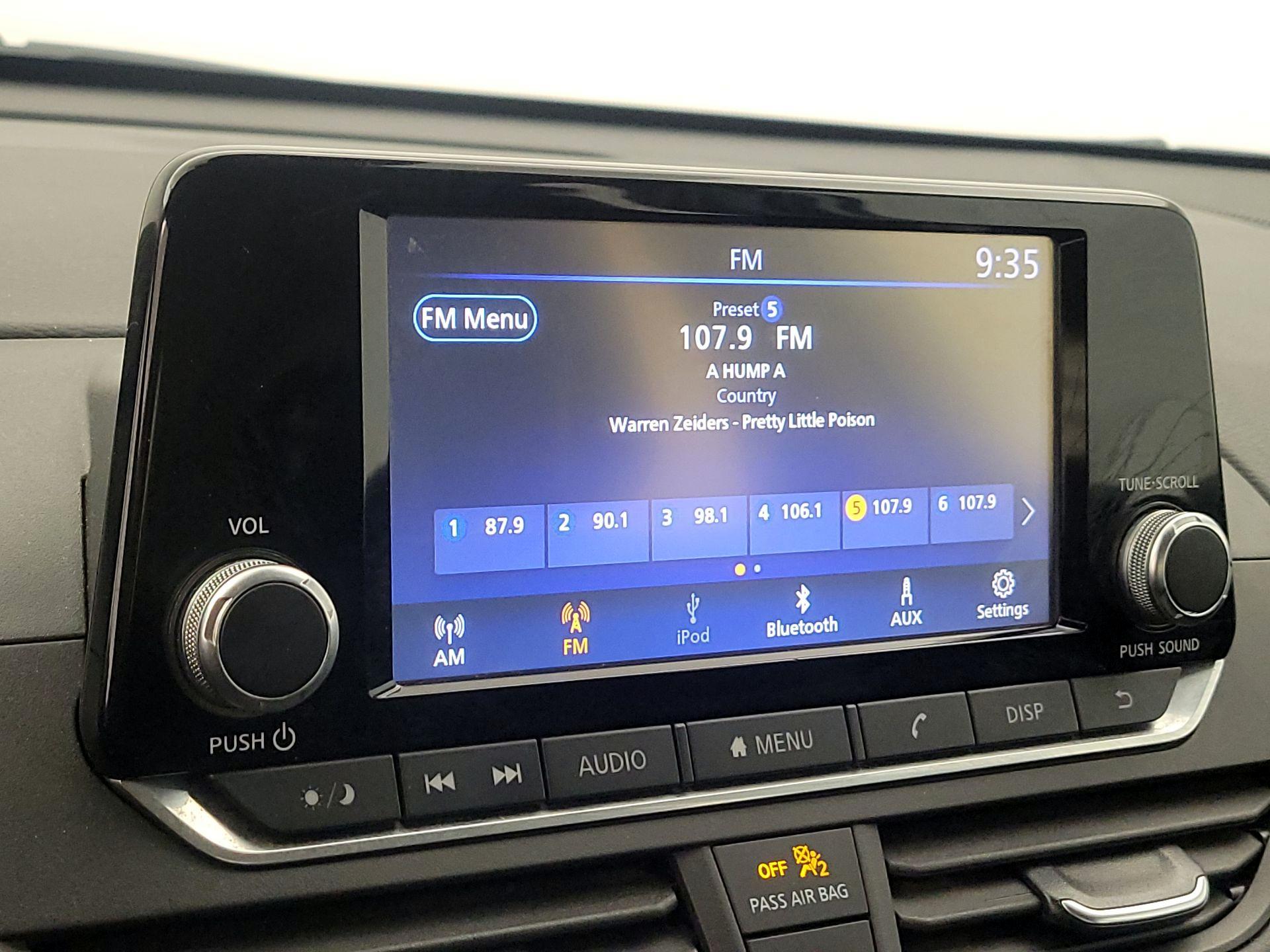 Thumbnail: 2021 Nissan Altima - 15