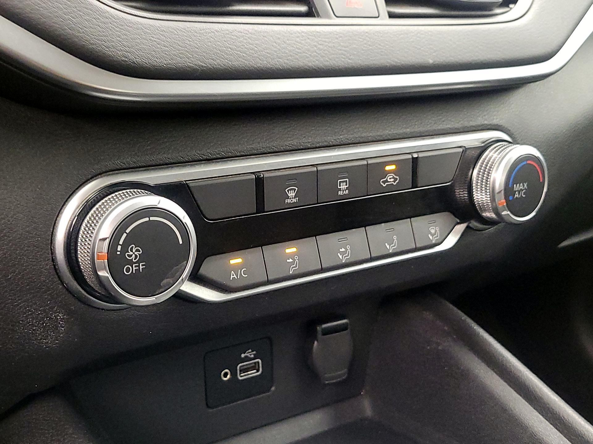 Thumbnail: 2021 Nissan Altima - 16