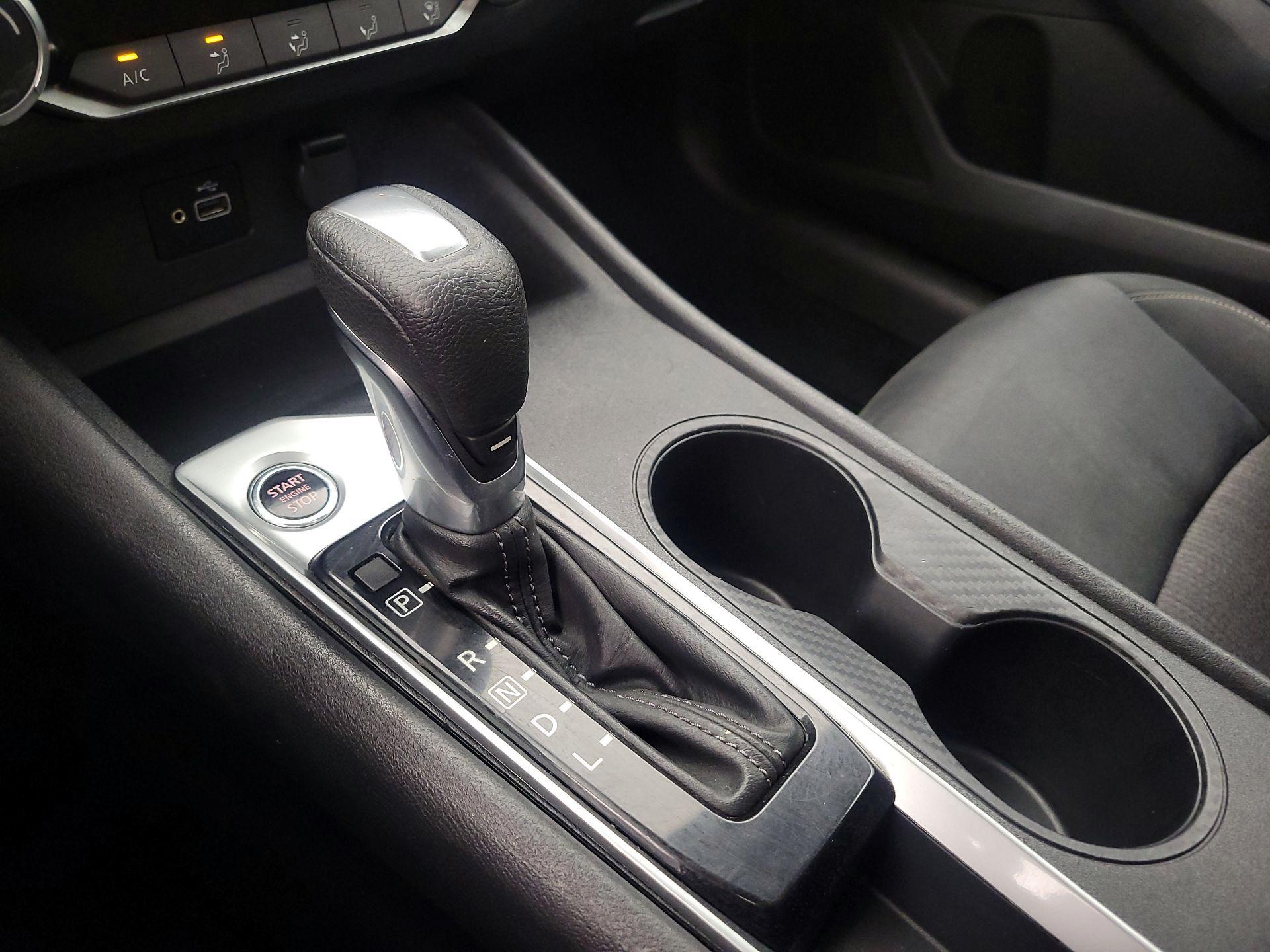 Thumbnail: 2021 Nissan Altima - 17