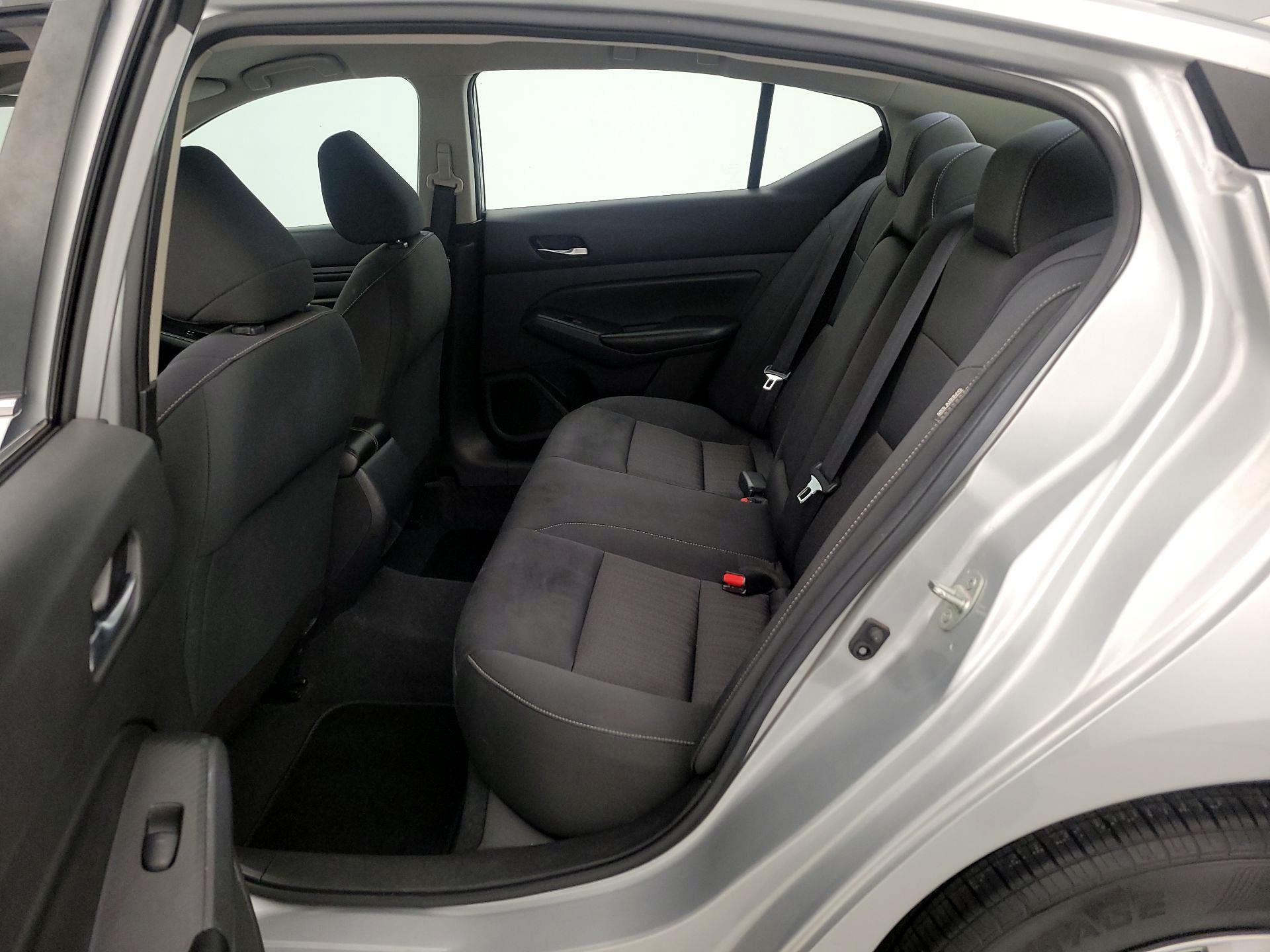 Thumbnail: 2021 Nissan Altima - 19