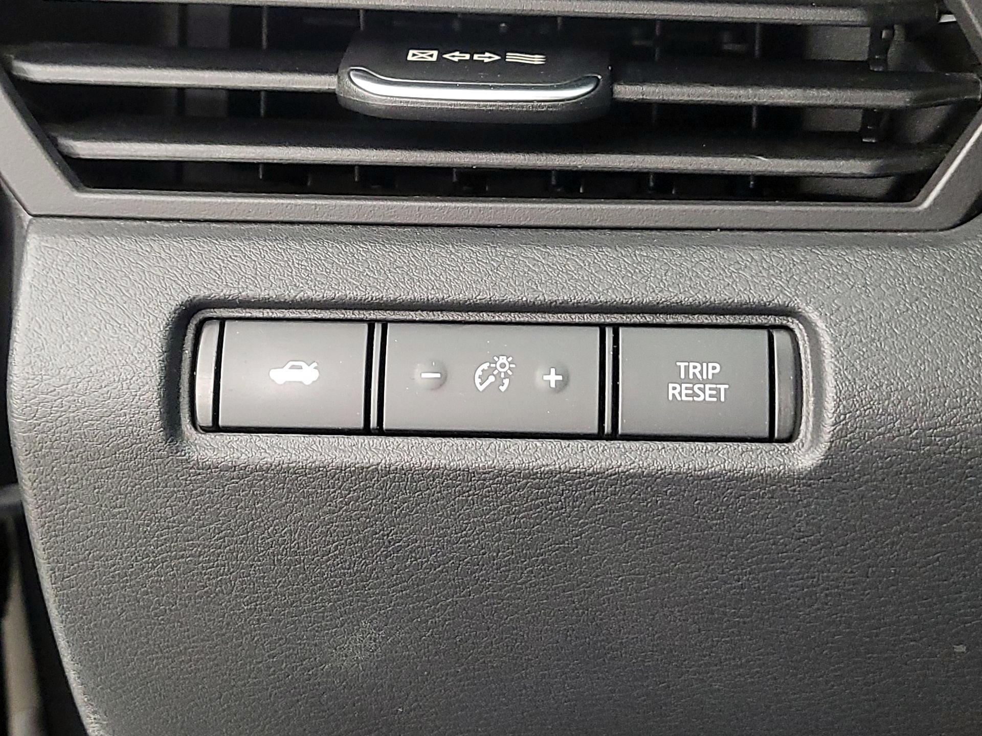 Thumbnail: 2021 Nissan Altima - 13