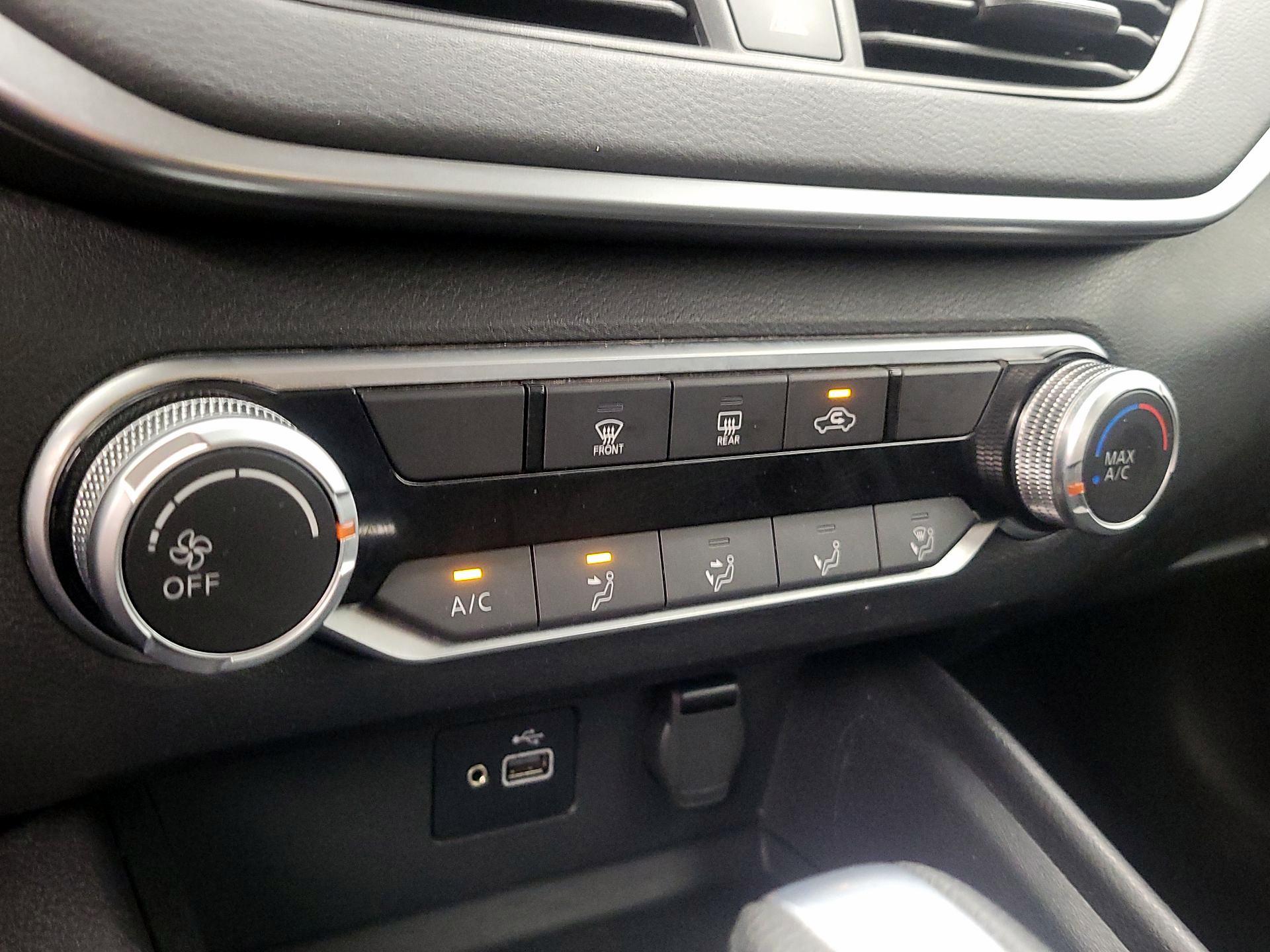 Thumbnail: 2021 Nissan Altima - 16