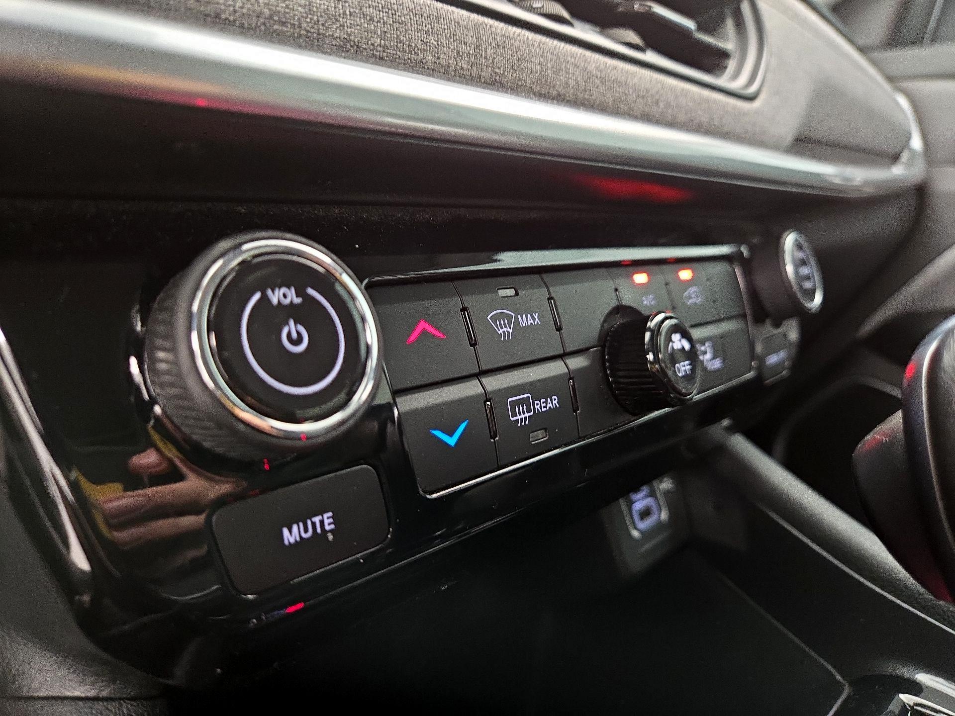 Thumbnail: 2022 Jeep Compass - 16