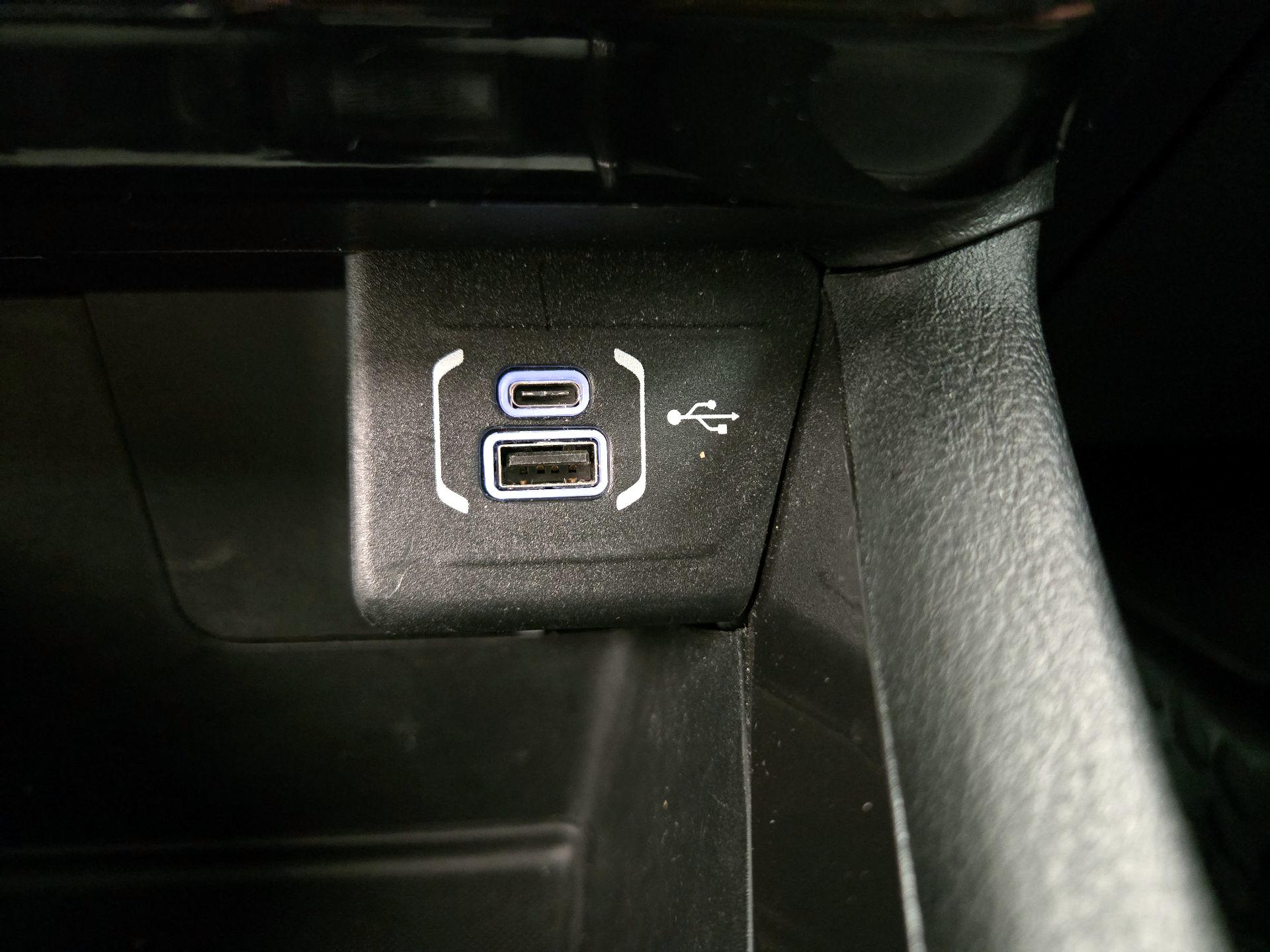 Thumbnail: 2022 Jeep Compass - 18