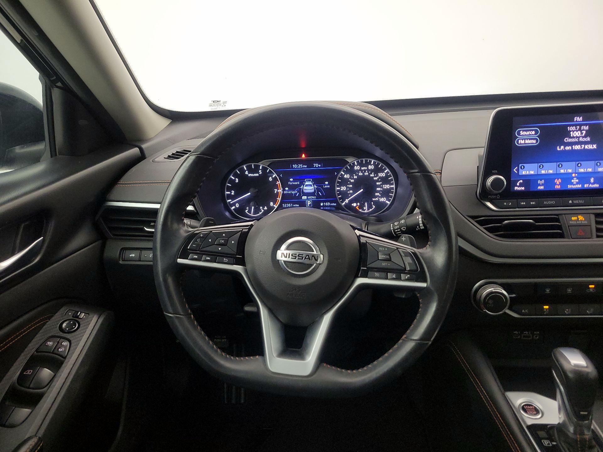 Thumbnail: 2021 Nissan Altima - 10