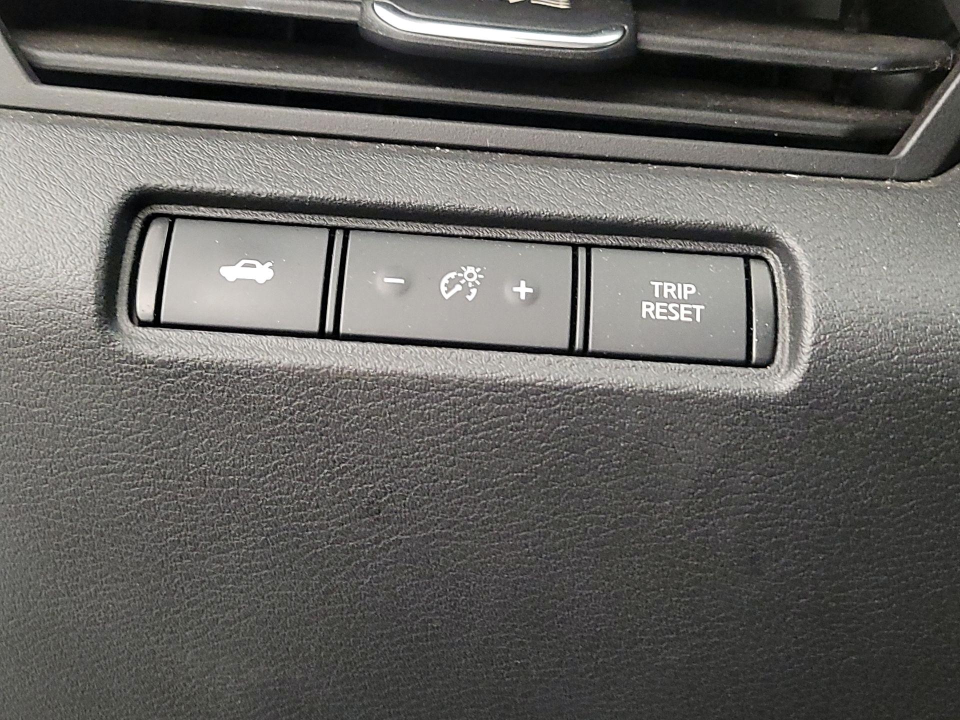 Thumbnail: 2021 Nissan Altima - 13