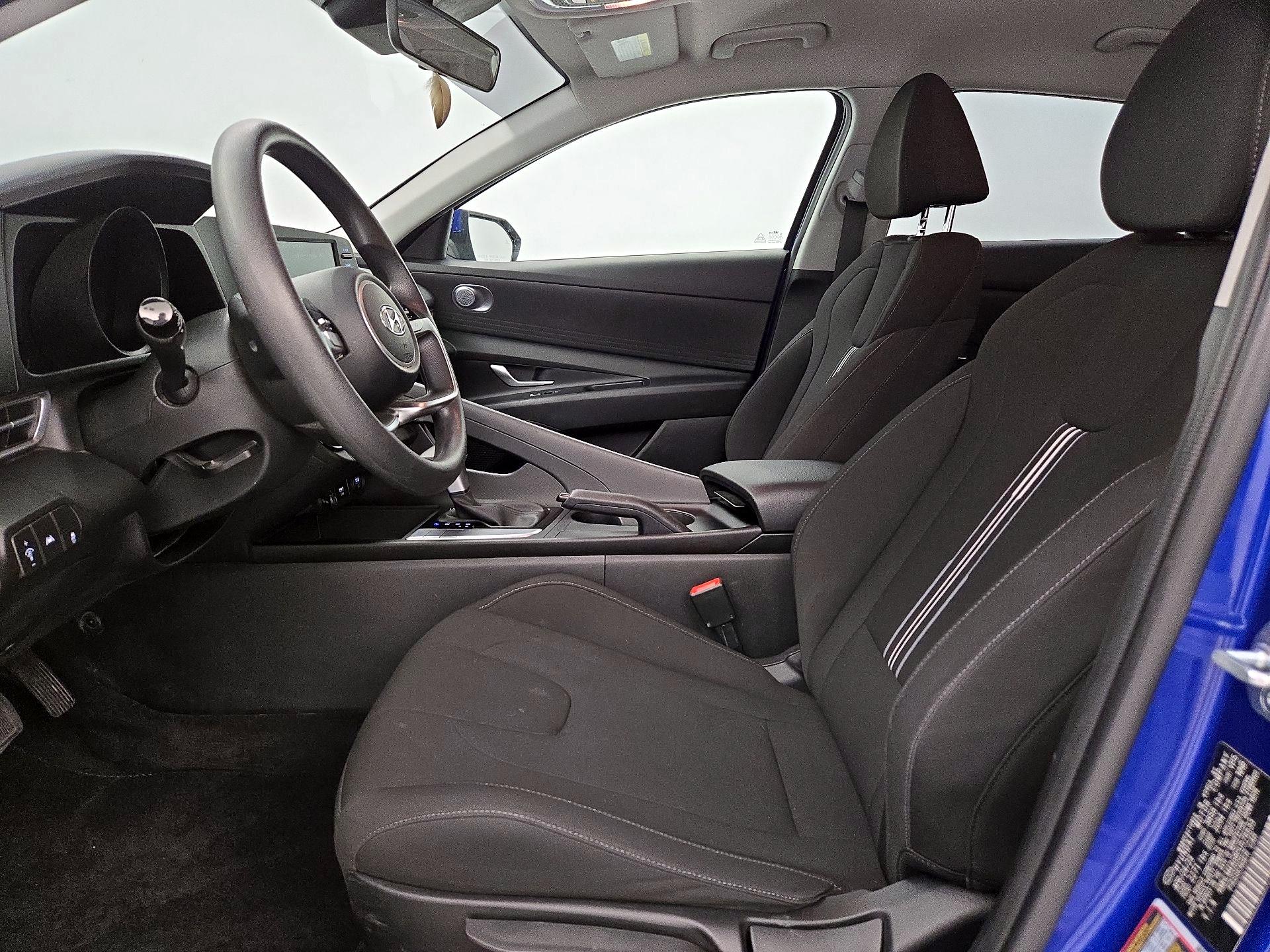 Thumbnail: 2023 Hyundai Elantra - 11