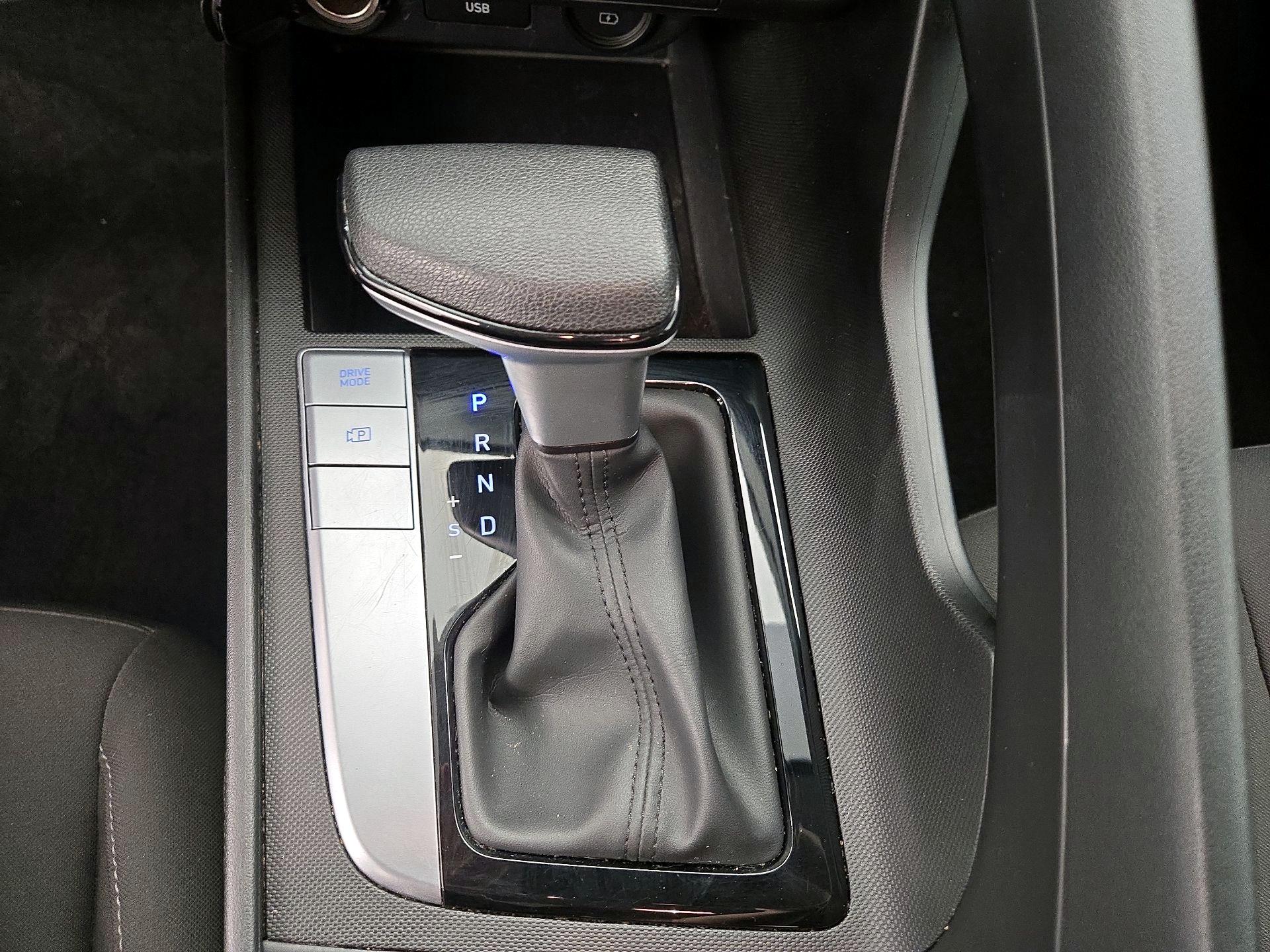 Thumbnail: 2023 Hyundai Elantra - 17